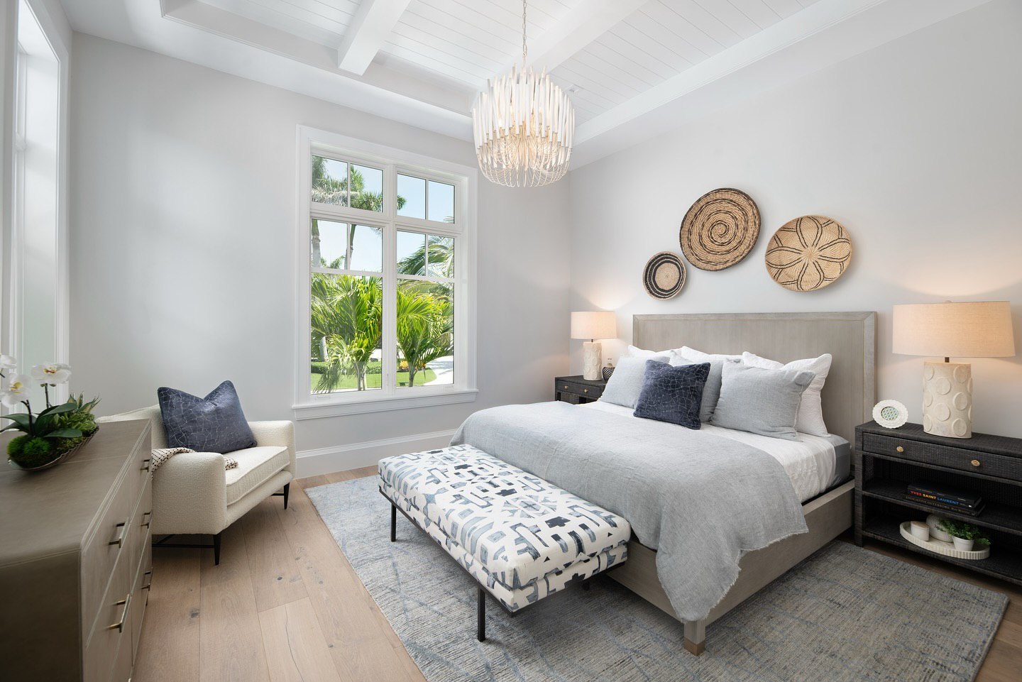 Transform Your Space: 30 Coastal Bedroom Ideas for a Serene and Stylish ...