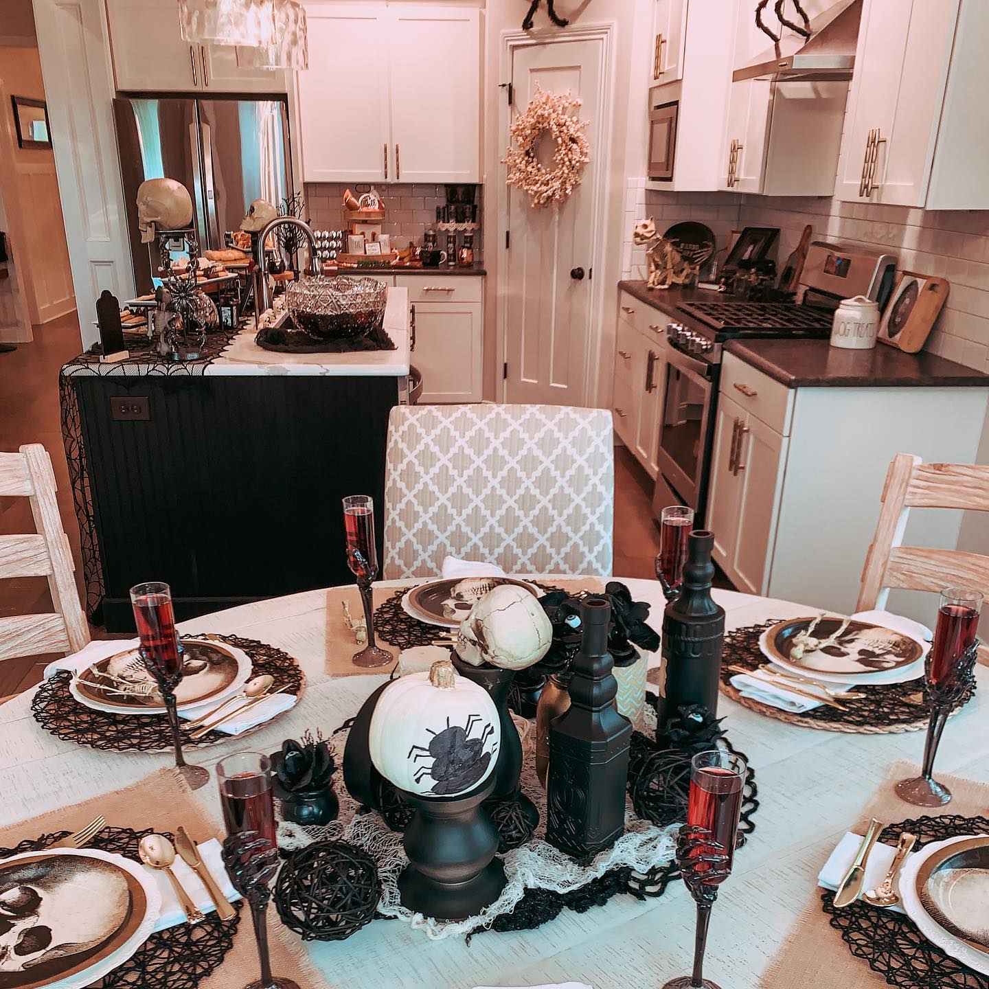 34 Halloween Kitchen Decor Ideas to Transform Your Space into a Spooky ...