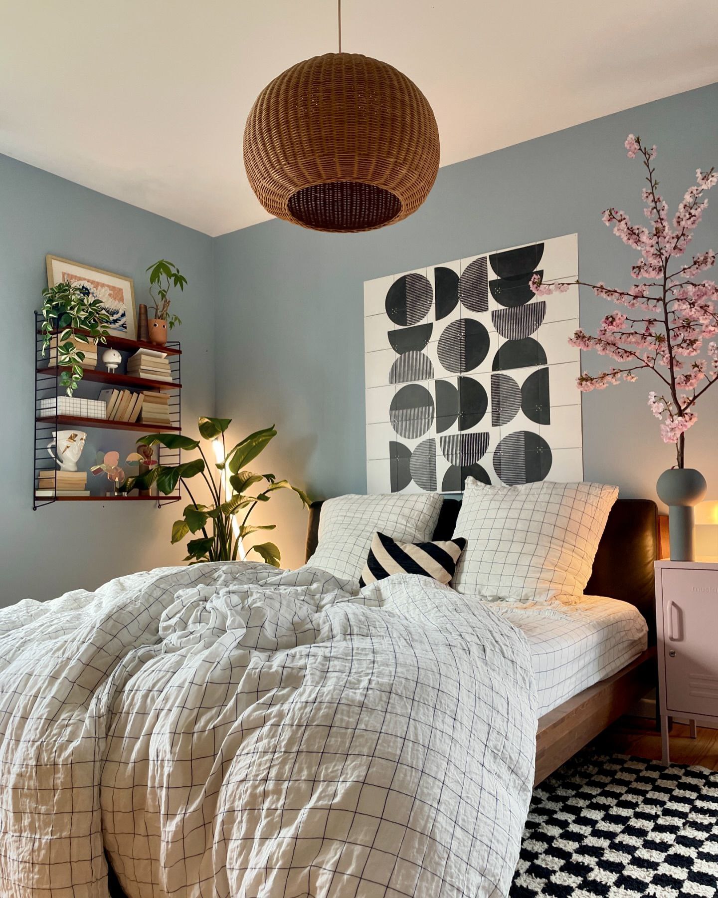 25 Wall Shelves Bedroom Ideas to Transform Your Space - placeideal.com