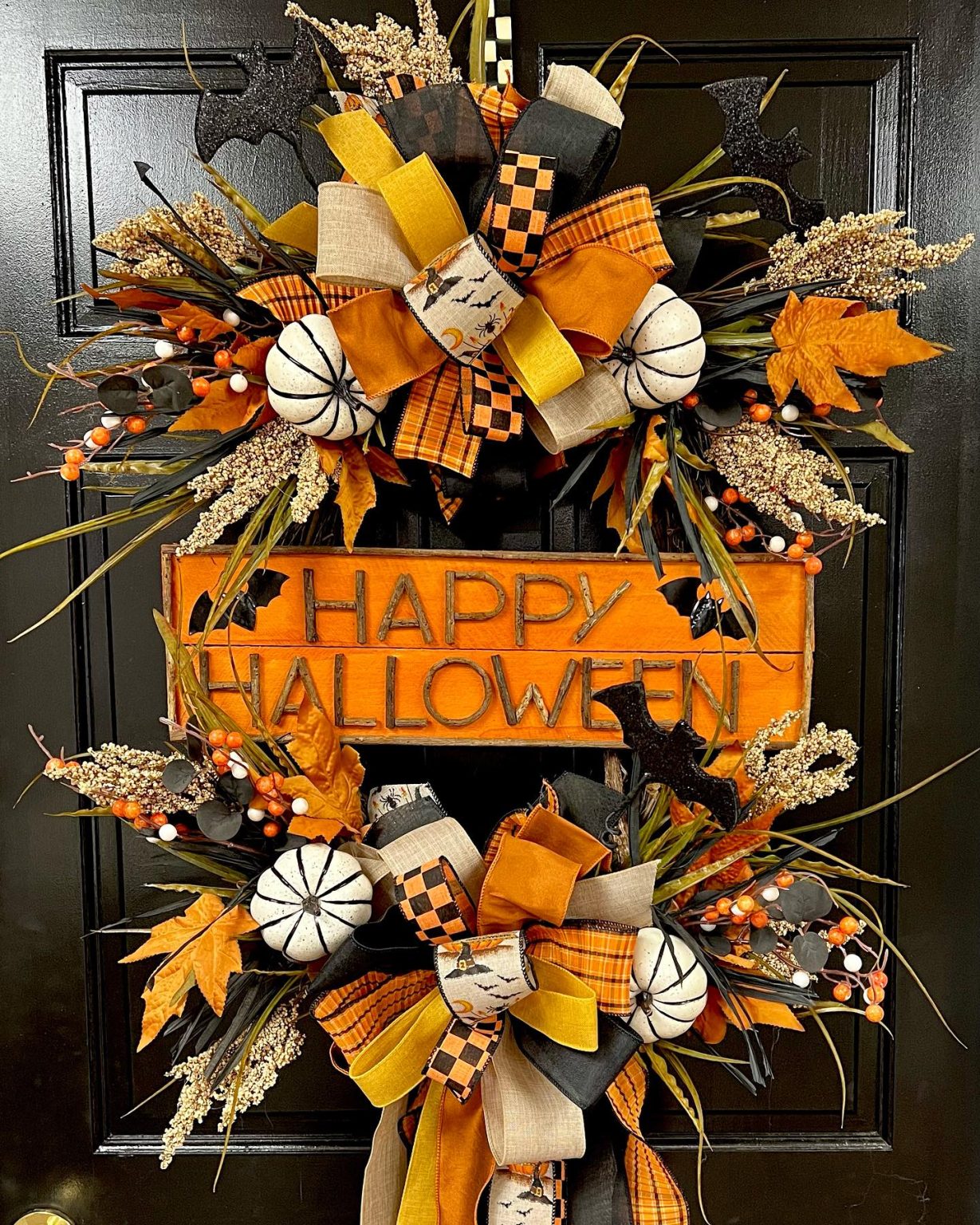 33 Halloween Wreath Ideas Spooky, Fun, and DIY Decorations for Your(00)