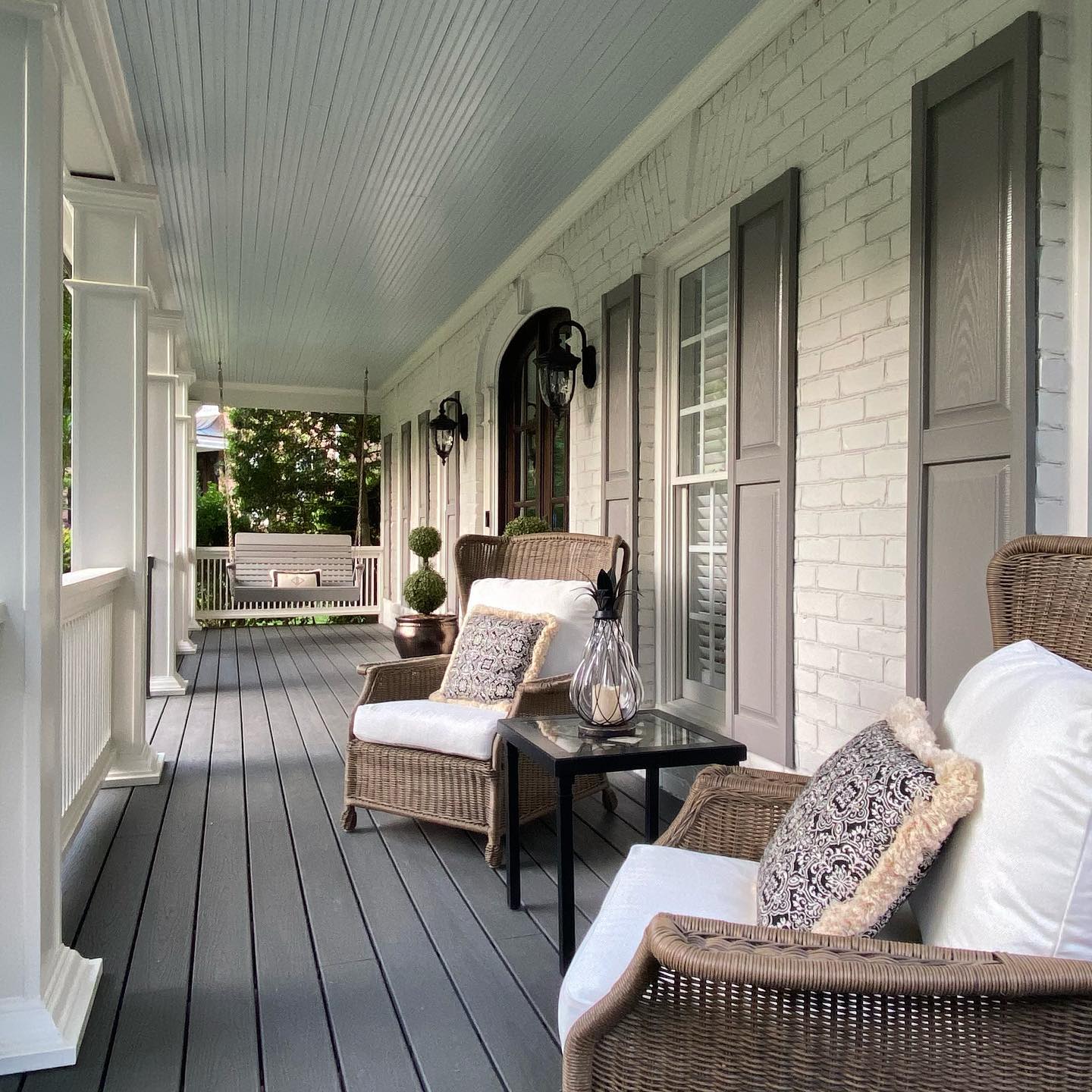 31 White Brick Exterior House: Stunning Designs to Inspire Your Next ...