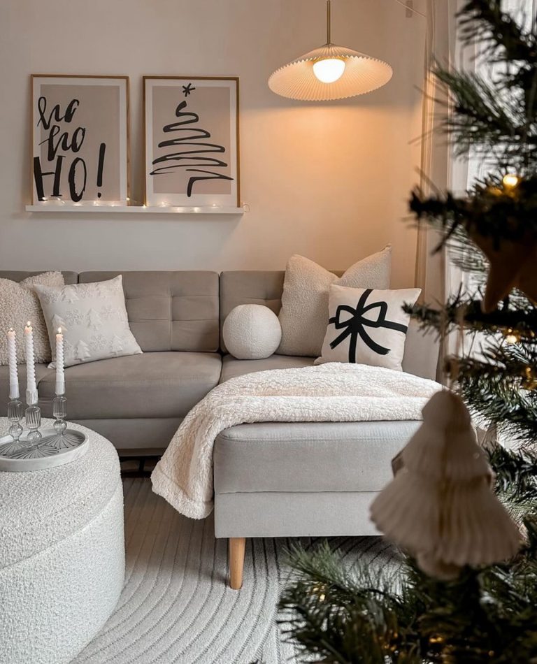 30 Stunning Living Room Christmas Decor Ideas to Make Your Home Festive ...