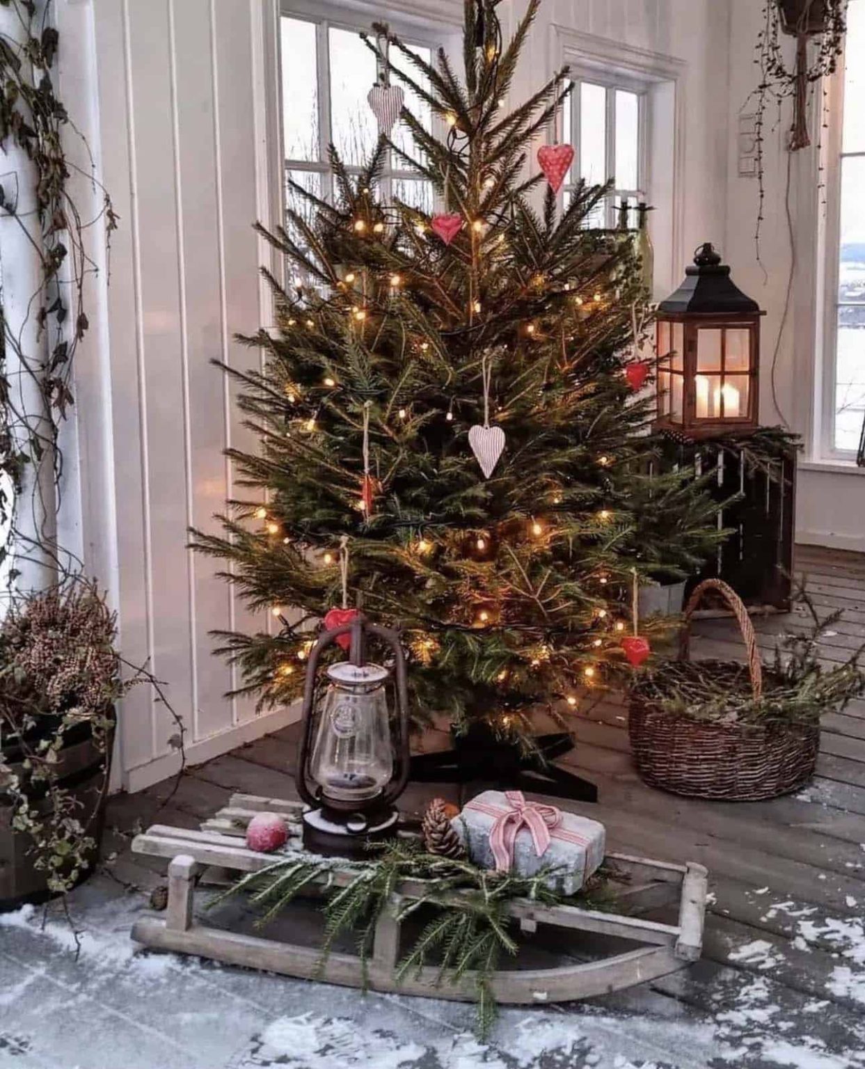 25 Scandinavian Christmas Decor Ideas to Create a Cozy and Stylish