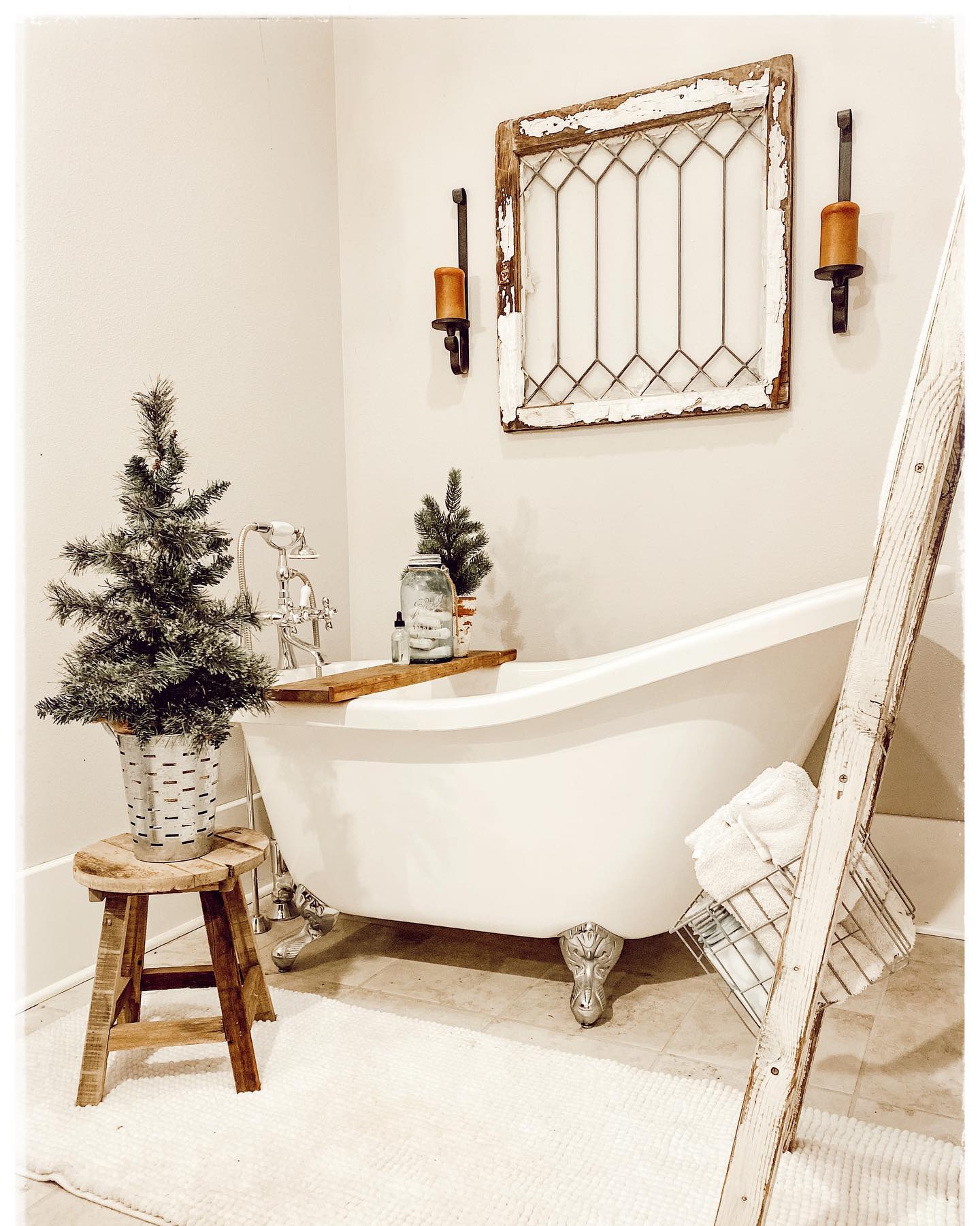 35 Christmas Bathroom Decor Ideas to Make Your Space Cozy and Festive