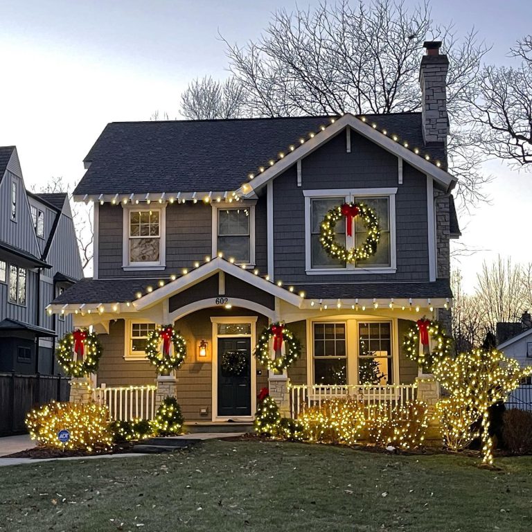 36 Outdoor Christmas Decorations That Will Transform Your Home Into a ...