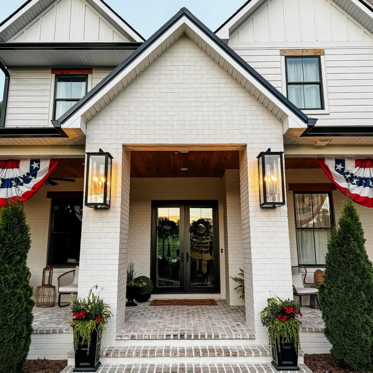 29 Modern Farmhouse Exterior Ideas: How to Elevate Your Home with ...