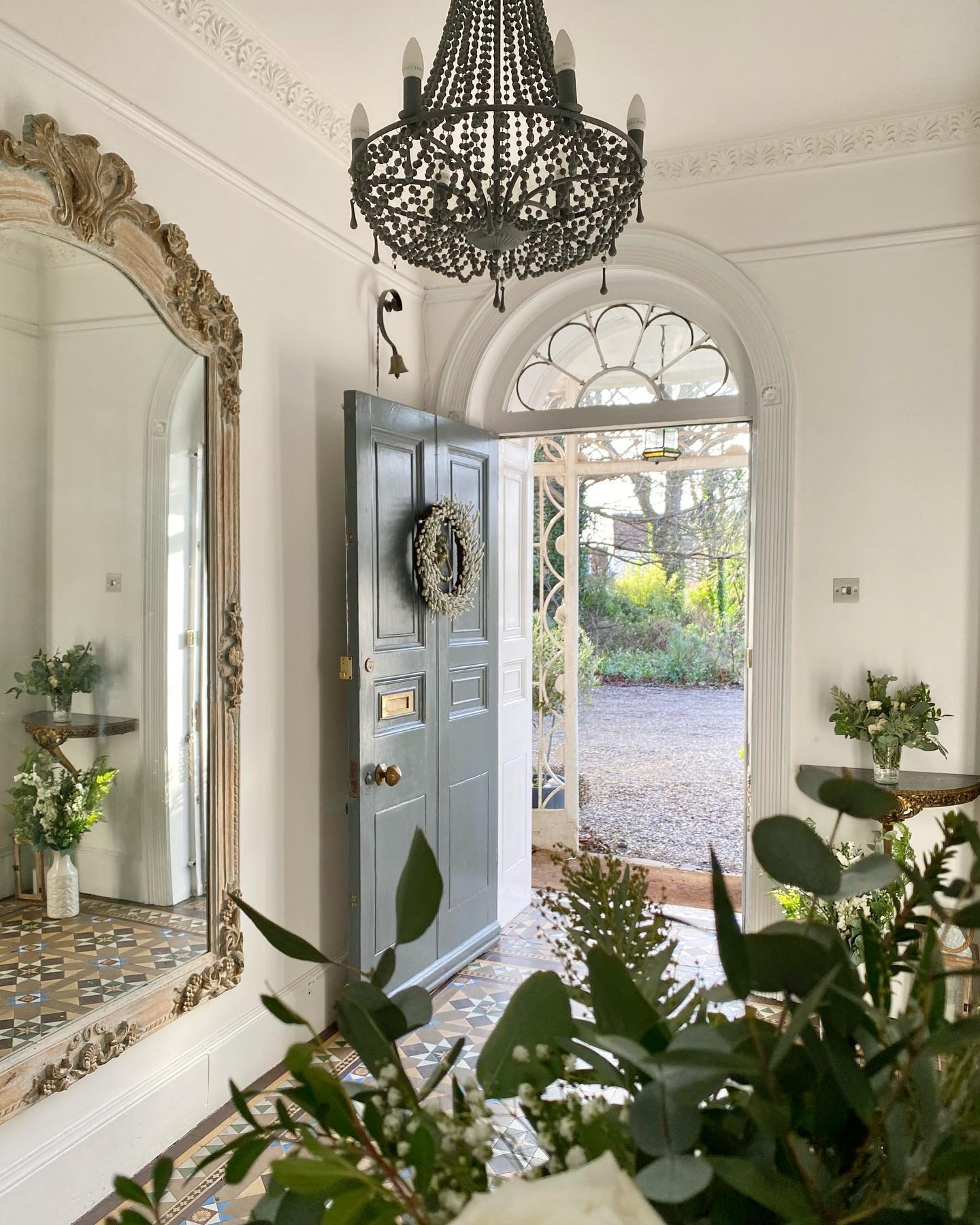 25 Hallway Decorating Ideas: Create a Stunning Entrance with Style ...