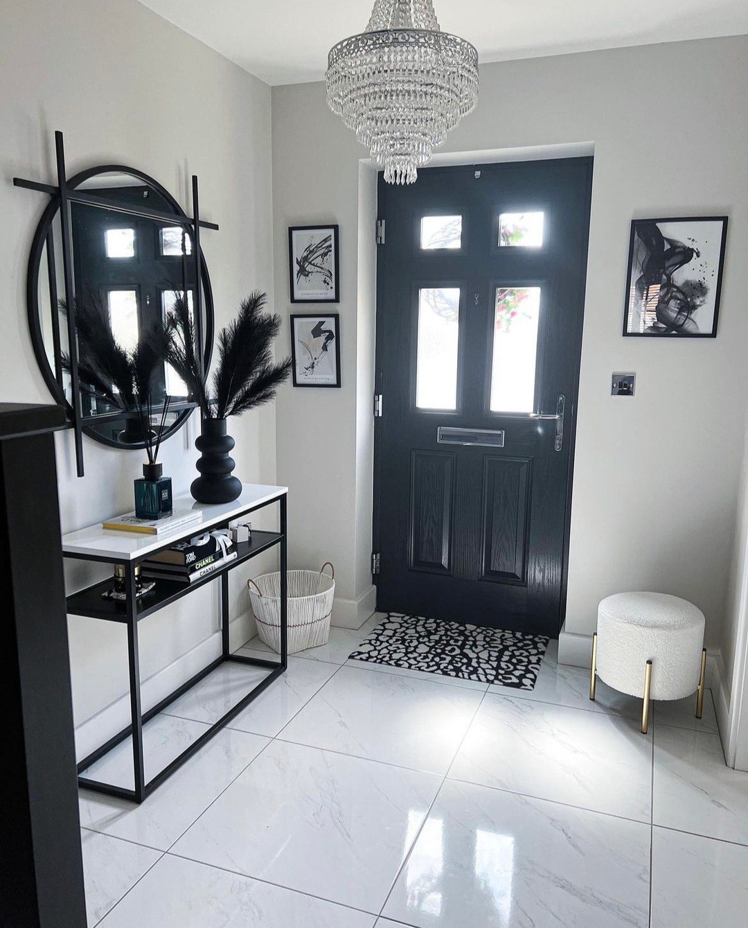 25 Hallway Decorating Ideas: Create a Stunning Entrance with Style ...