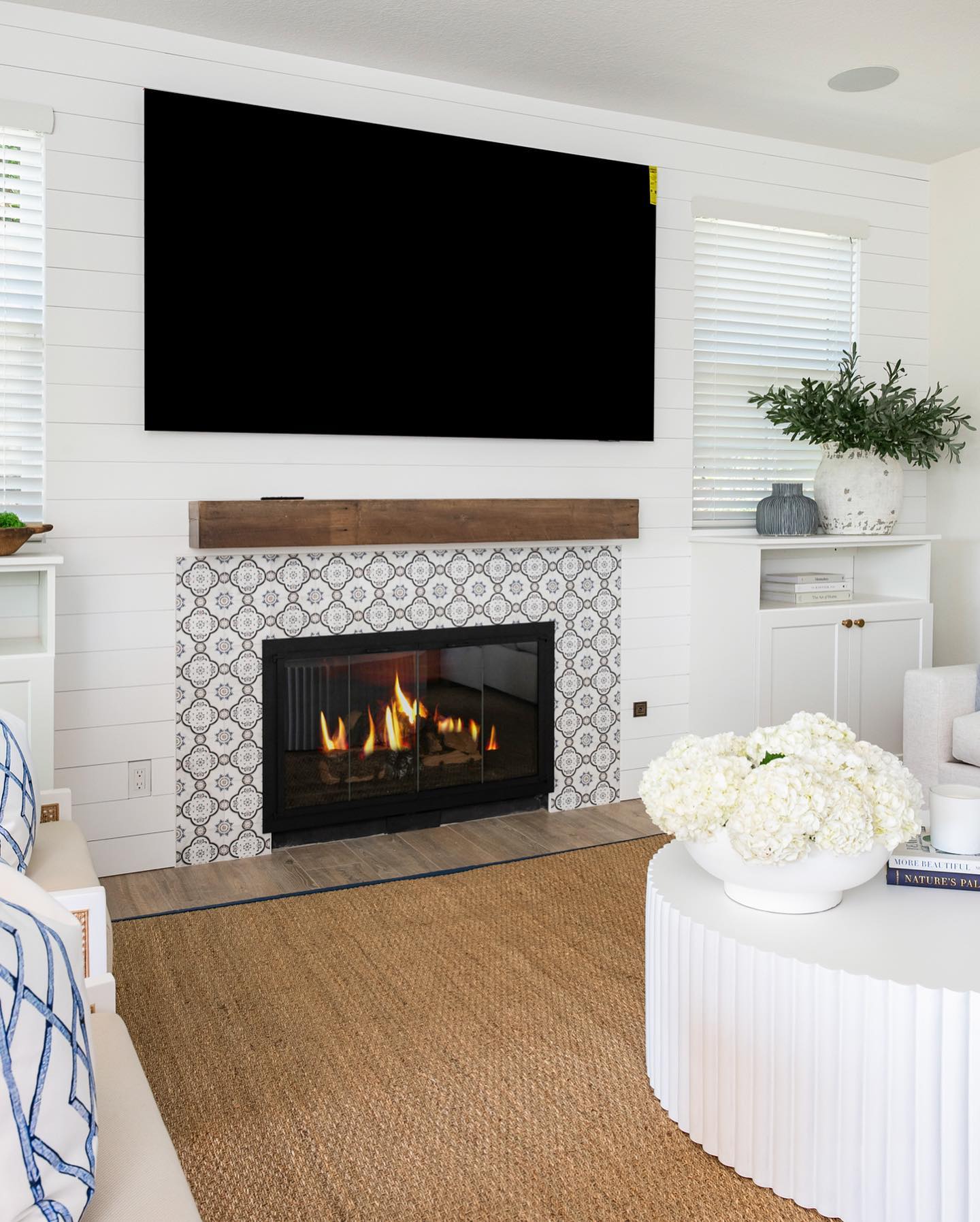 35 Fireplace Tile Ideas to Transform Your Living Space – Modern, Boho ...