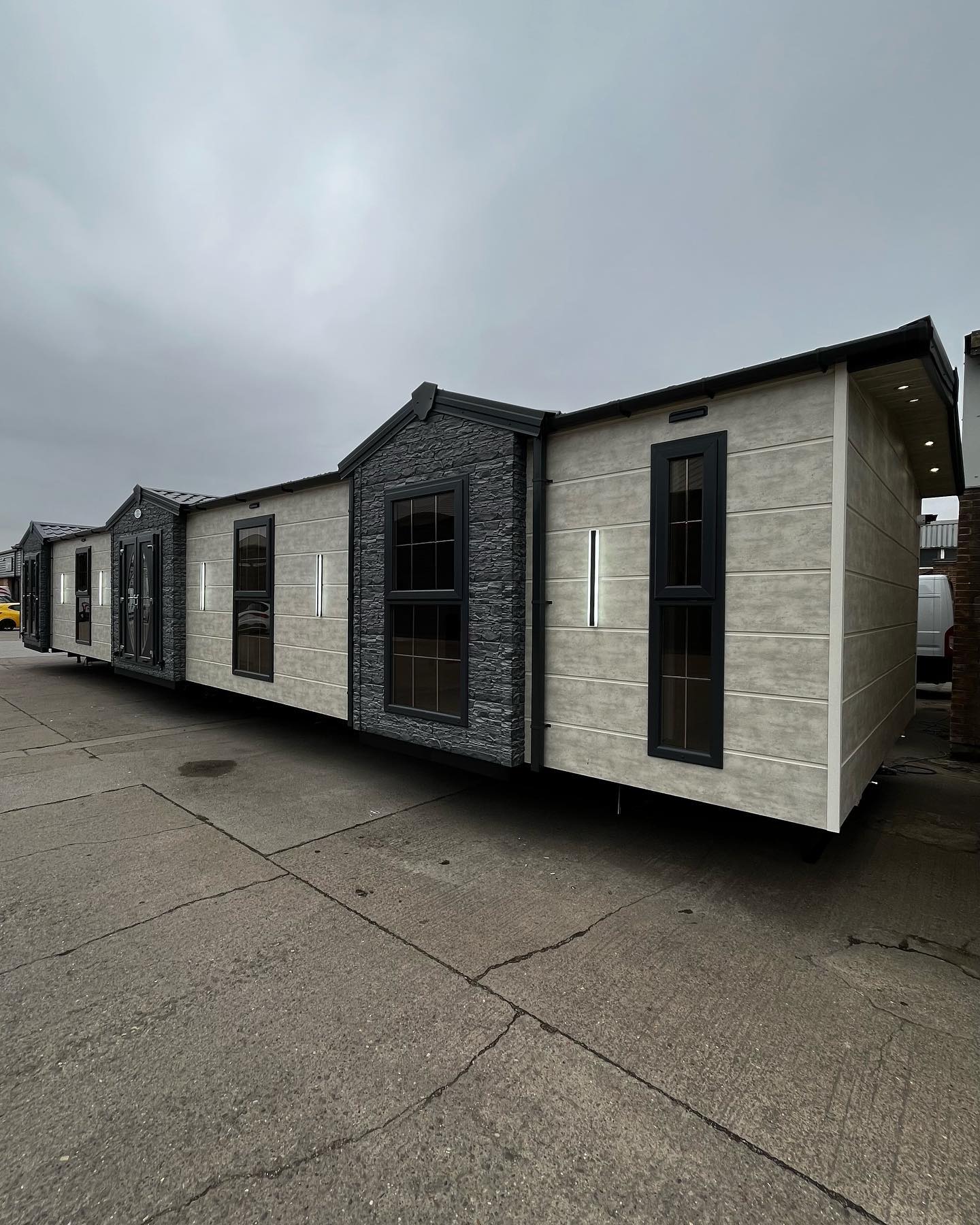 35 Stunning Mobile Home Exteriors to Boost Your Curb Appeal and Style ...