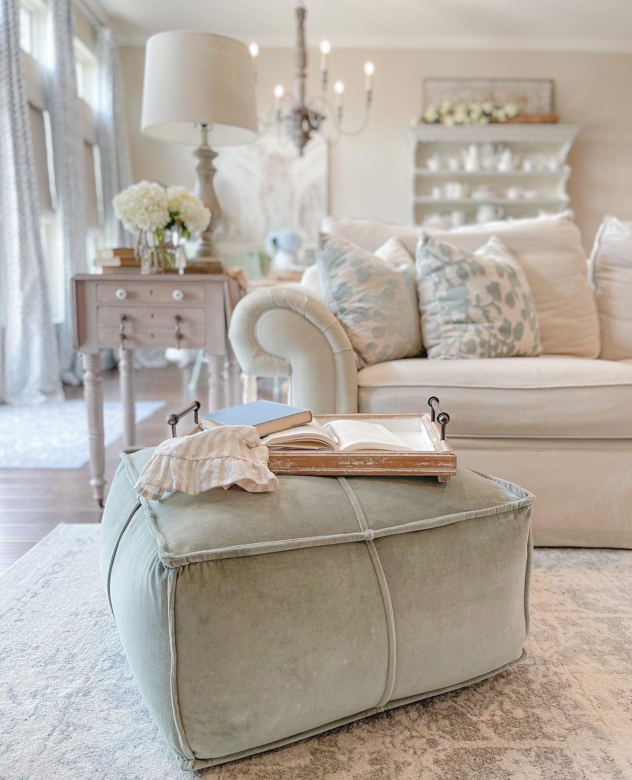 30 French Country Living Room Ideas for Elegant and Cozy Home Decor ...
