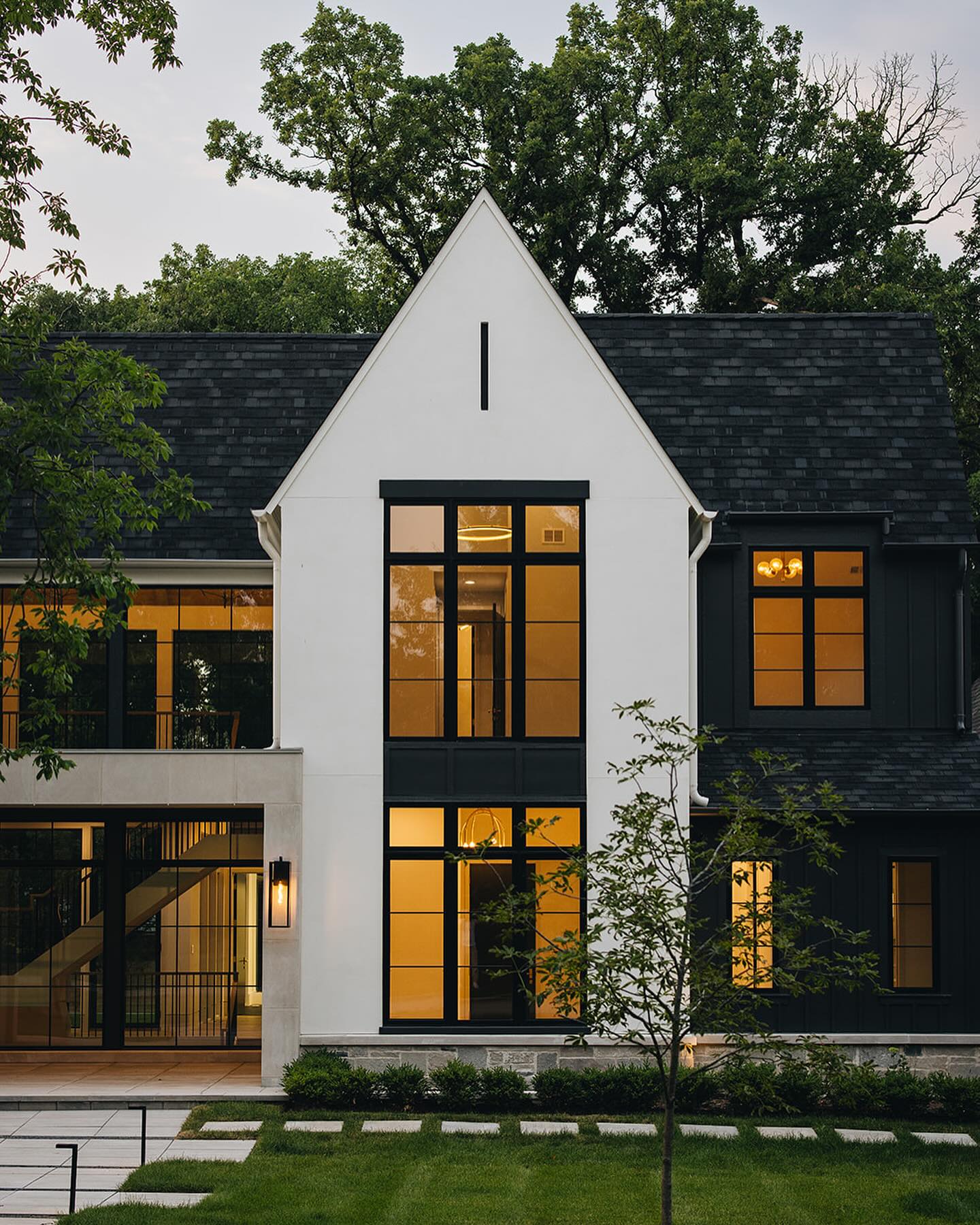 22 Stunning Dark Exterior House Colors That Will Elevate Your Home’s ...