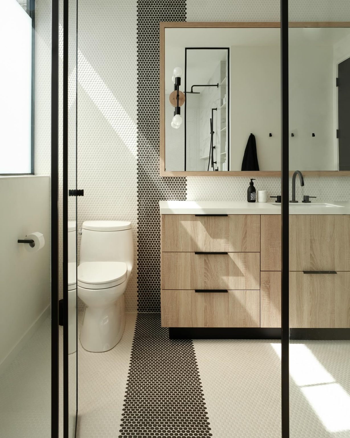 35 Black and White Bathroom Ideas: Stylish and Modern Designs for Every ...