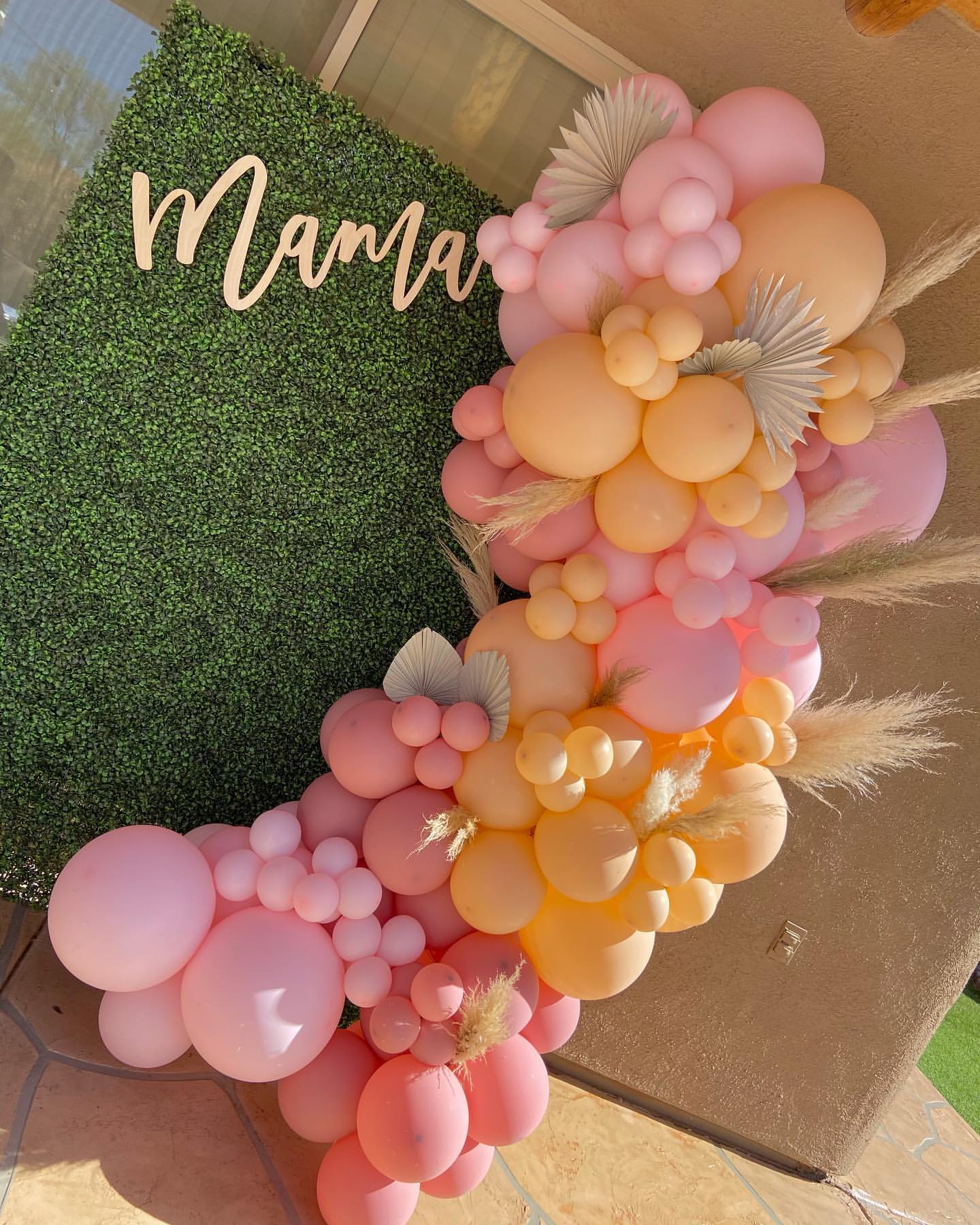 25 Mother's Day Decor Ideas to Make Mom Feel Extra Special - placeideal.com
