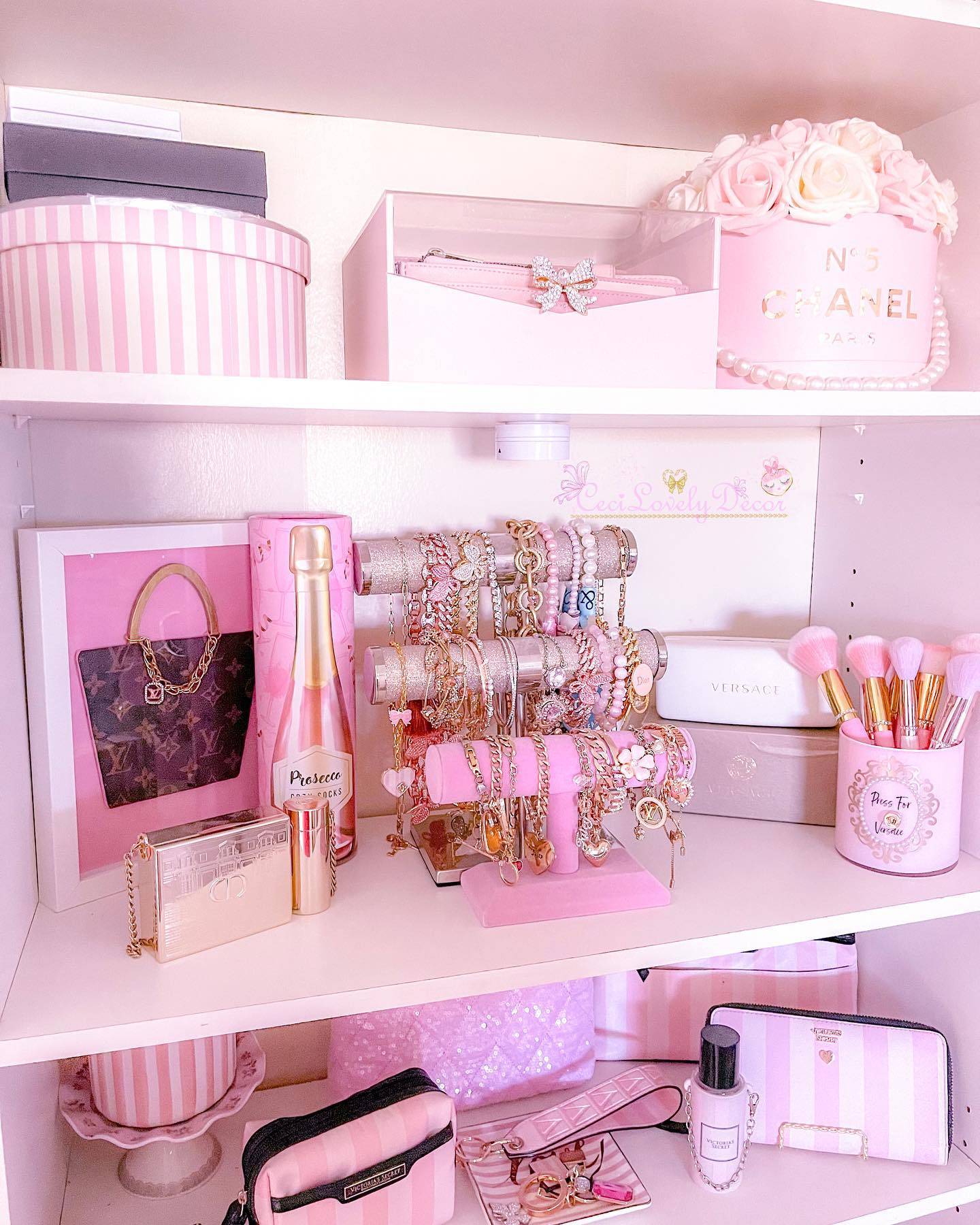 35 Pink Room Decor Ideas to Create the Dreamiest Aesthetic Spaces ...