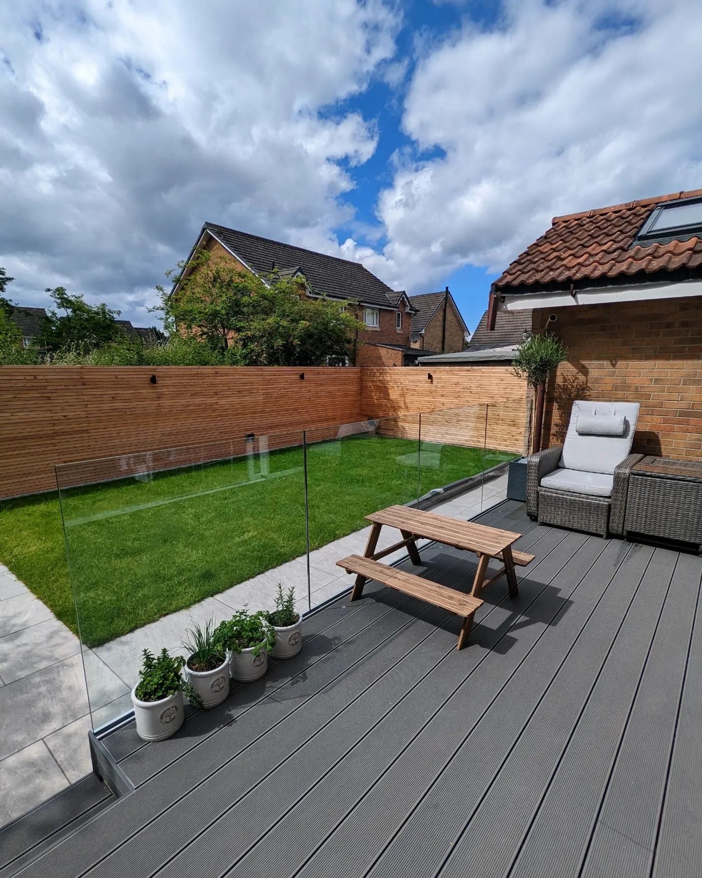 25 Garden Fence Ideas That Transform Your Outdoor Space with Style and ...