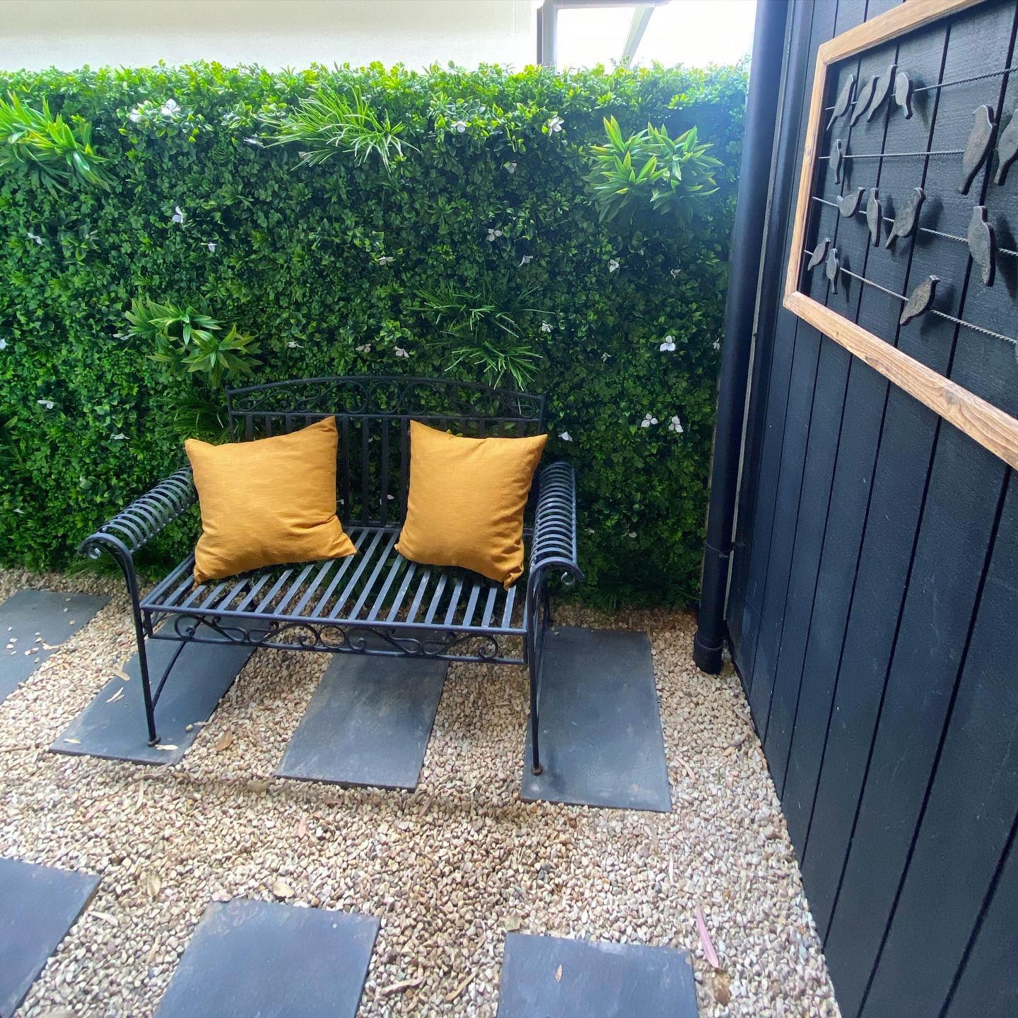 25 Garden Wall Decor Ideas to Transform Your Outdoor Space with Style ...
