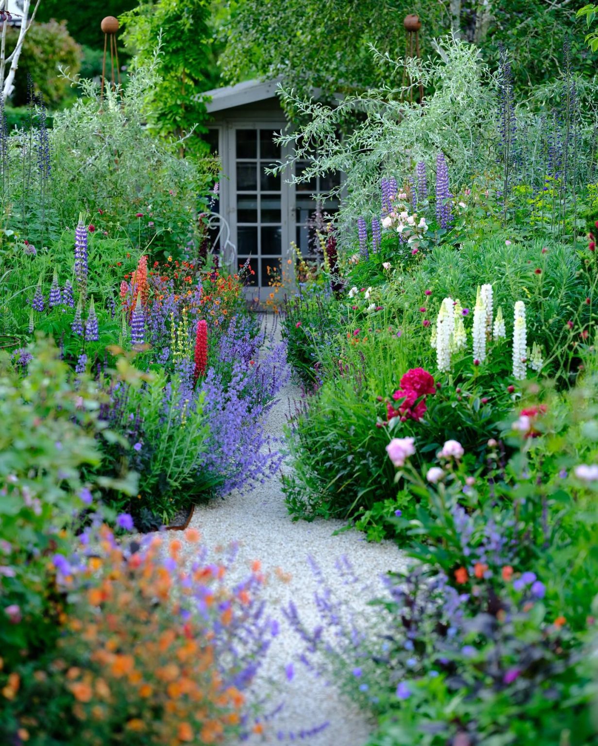 24 Flower Garden Ideas to Transform Your Outdoor Space into a Blooming ...