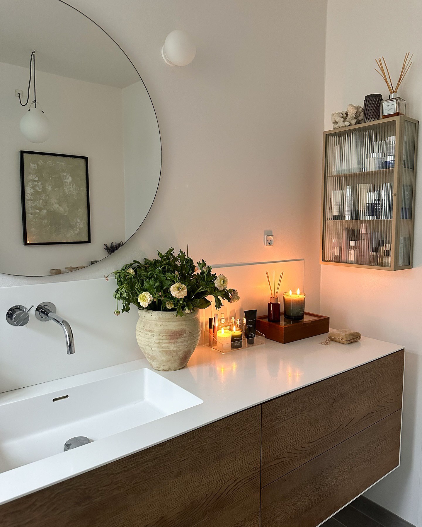View of 30 Stunning Apartment Bathroom Decor Ideas to Transform Your Small ...