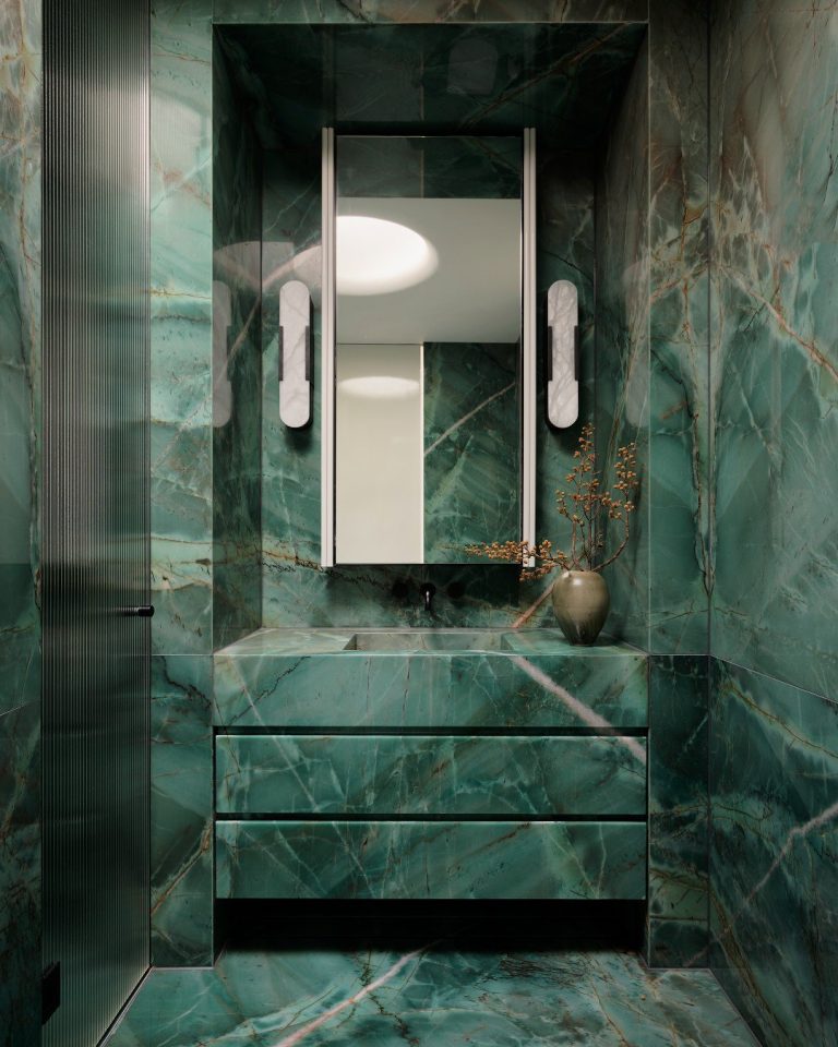 25 Dark Green Bathroom Ideas: Elegant Designs for a Stylish Remodel ...
