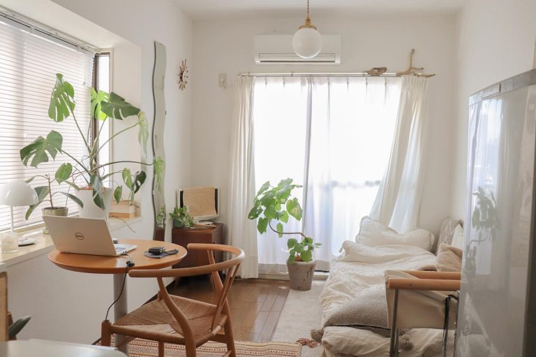 25 Tiny Apartment Ideas: Stylish and Cozy Solutions for Small Spaces ... - Budget Apartment Renovation Ideas For A Cozy Small Space With A Woven Basket