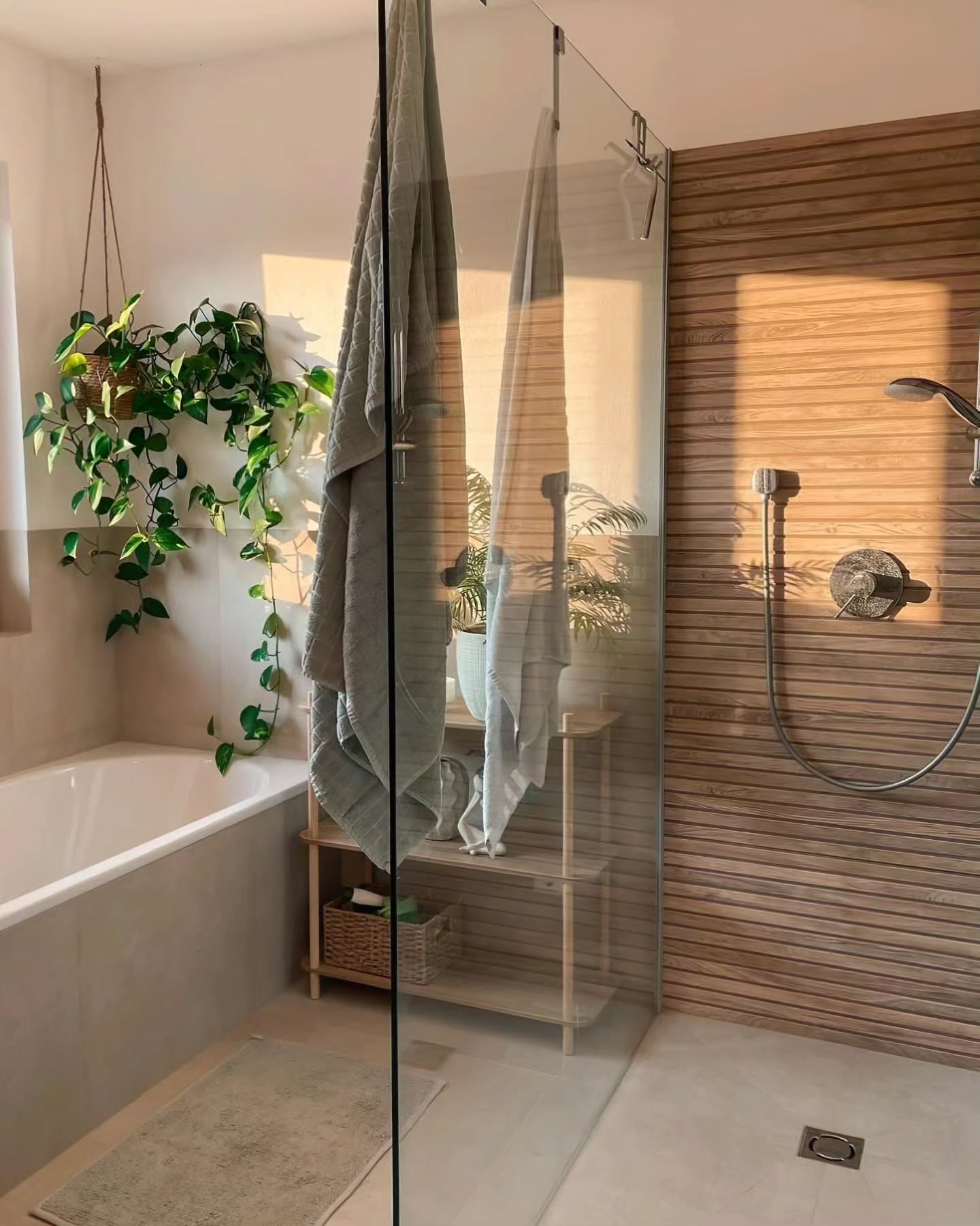 30 Stunning Apartment Bathroom Decor Ideas to Transform Your Small ...