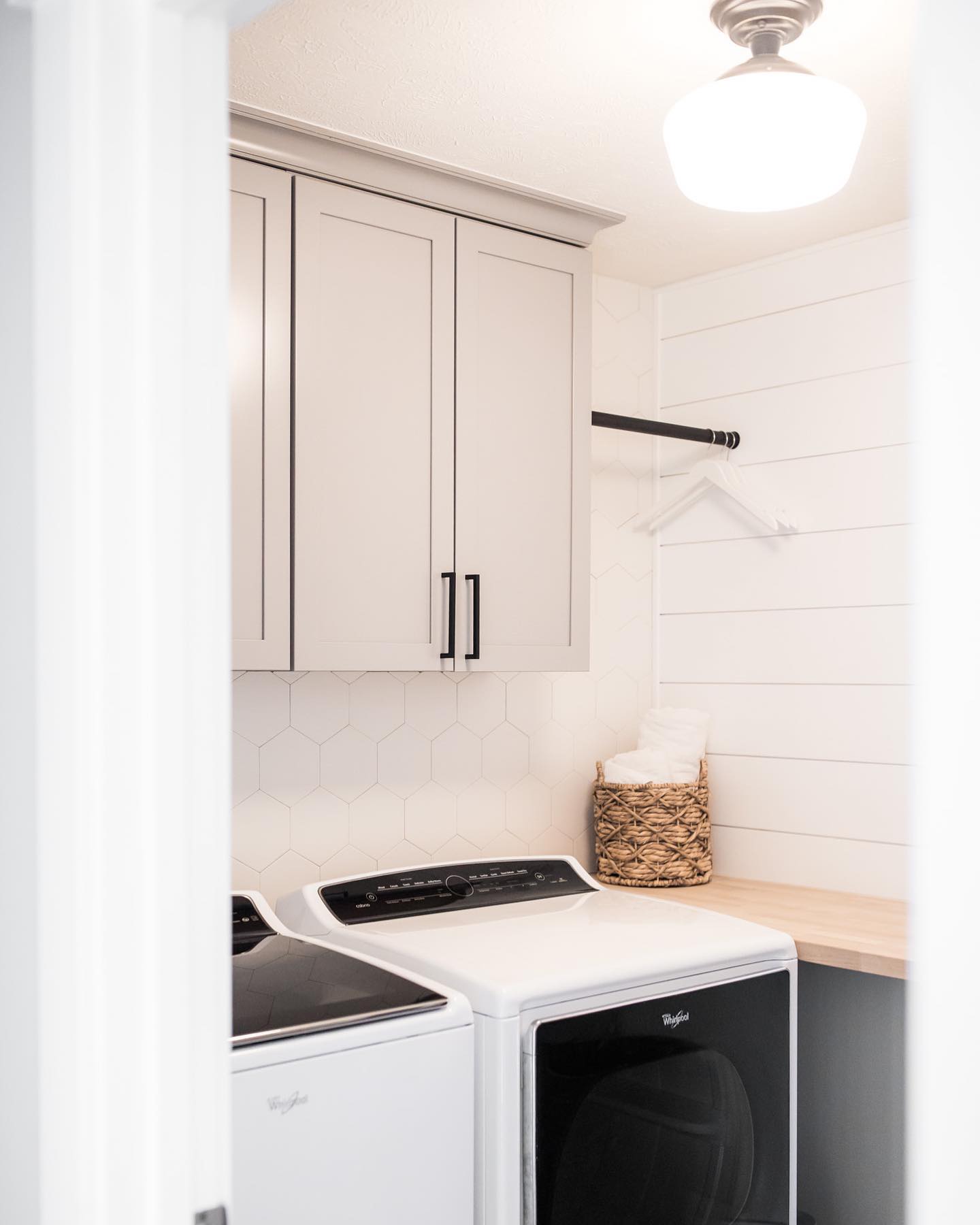 30 Small Laundry Room Ideas: Smart Designs for Style, Storage, and ...