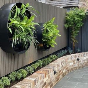 25 Garden Wall Decor Ideas to Transform Your Outdoor Space with Style ...