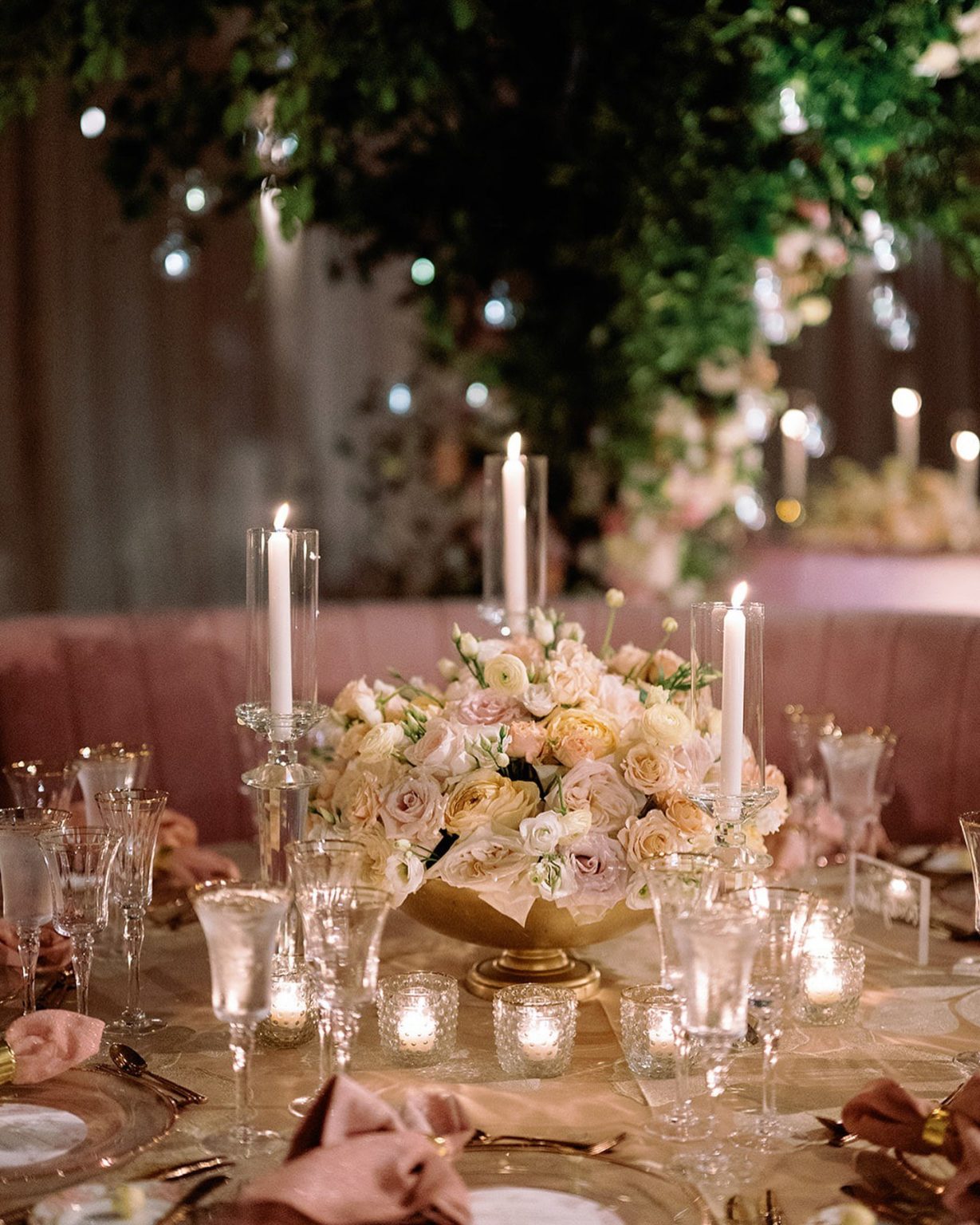 25 Wedding Decor Ideas for Stunning, Elegant, and Budget-Friendly ...