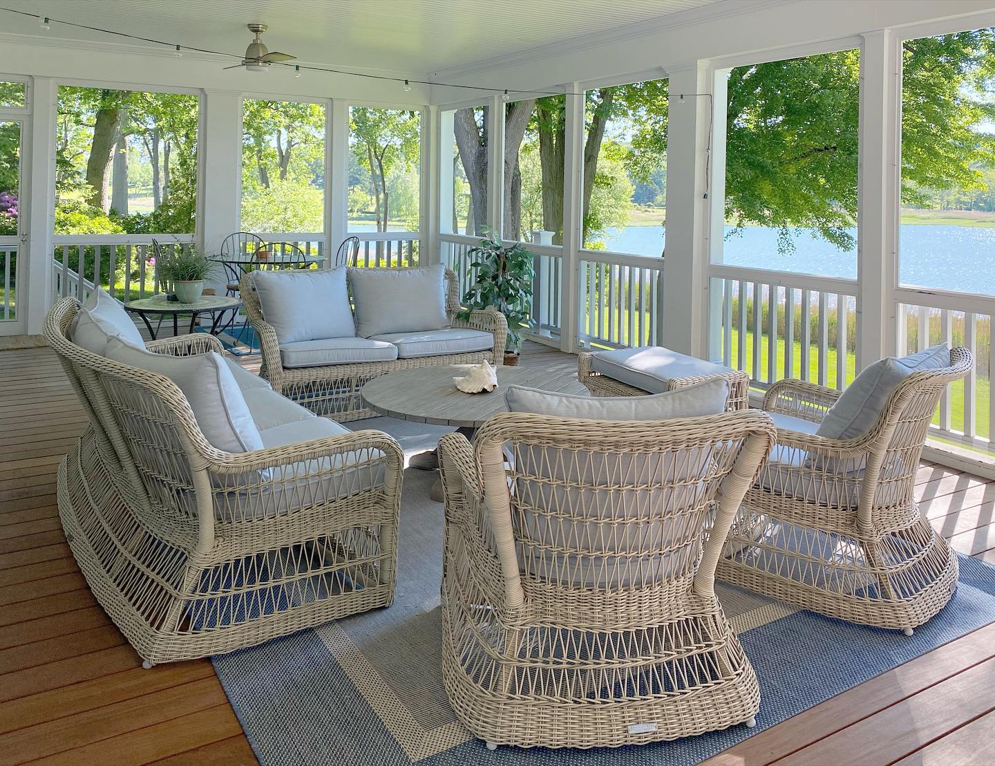 30 Screened-In Porch Decorating Ideas to Transform Your Outdoor Space ...