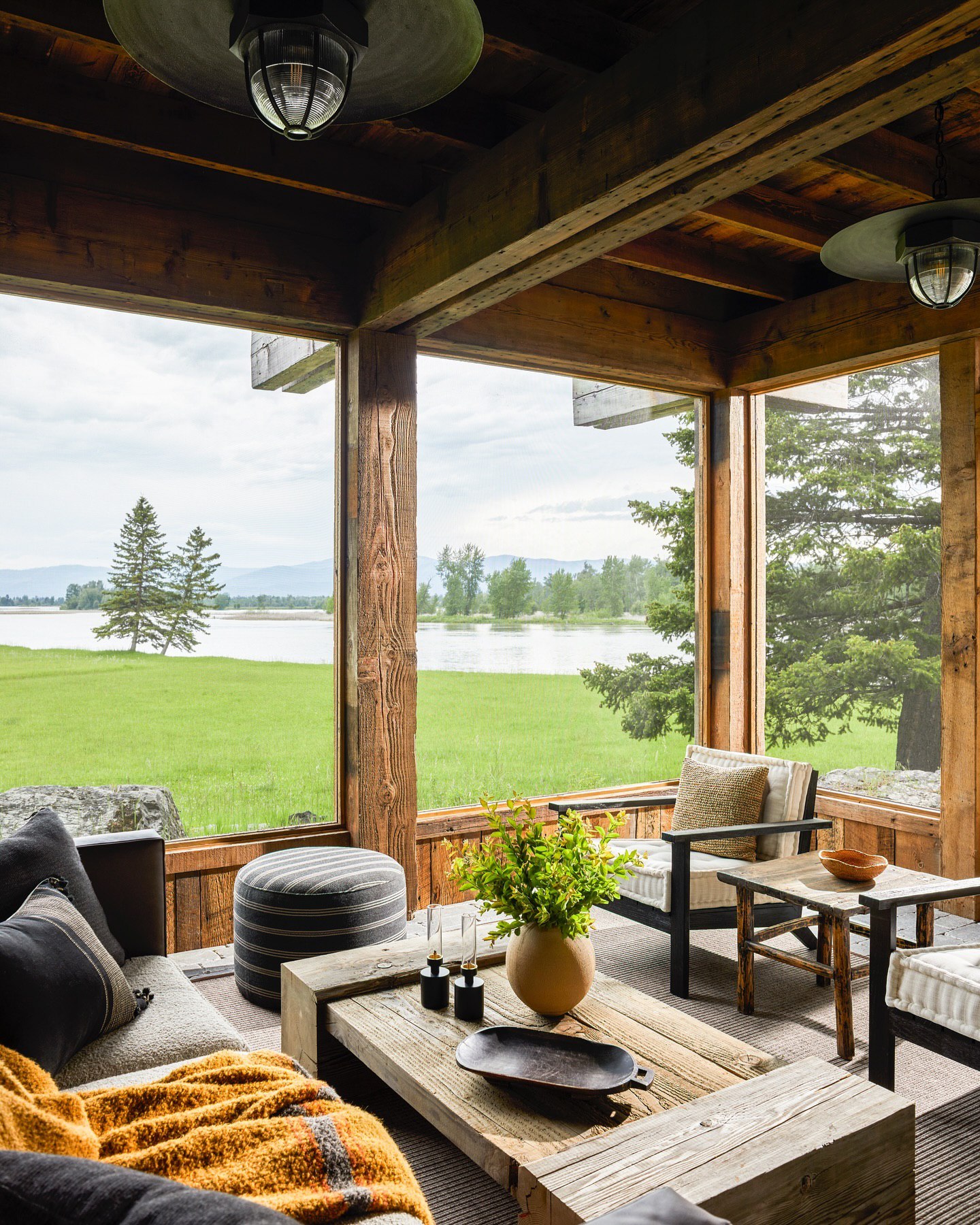 30 Screened-In Porch Decorating Ideas to Transform Your Outdoor Space ...