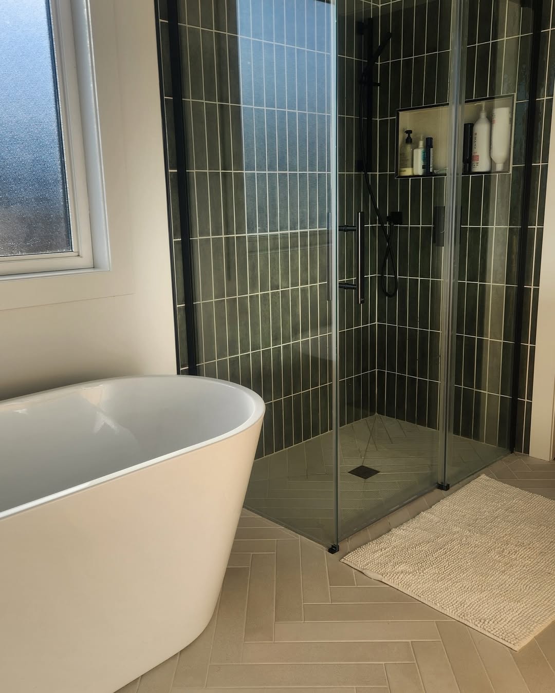 30 Bathroom Tile Ideas: Trendy and Timeless Designs for a Stunning ...