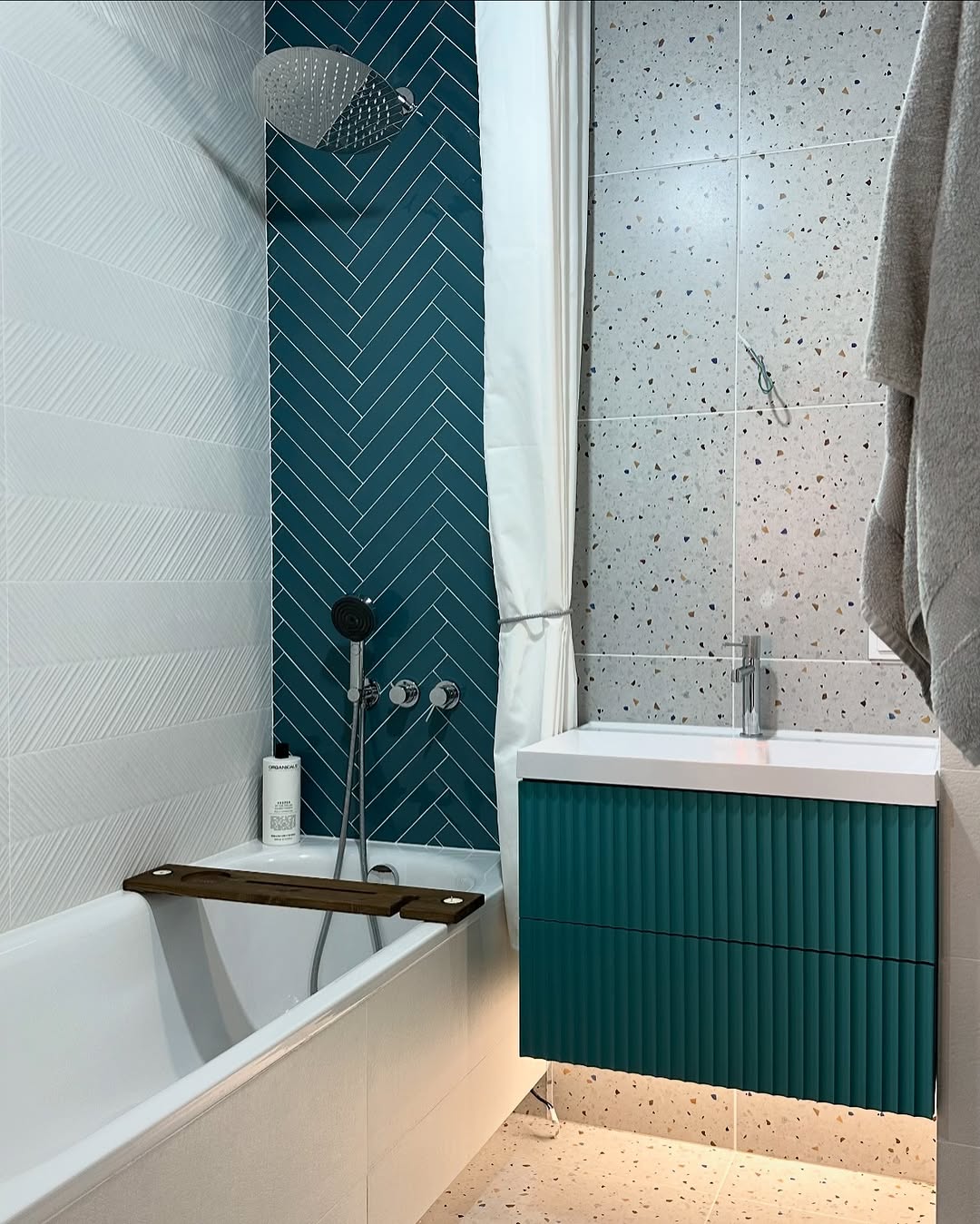 30 Bathroom Tile Ideas: Trendy and Timeless Designs for a Stunning ...