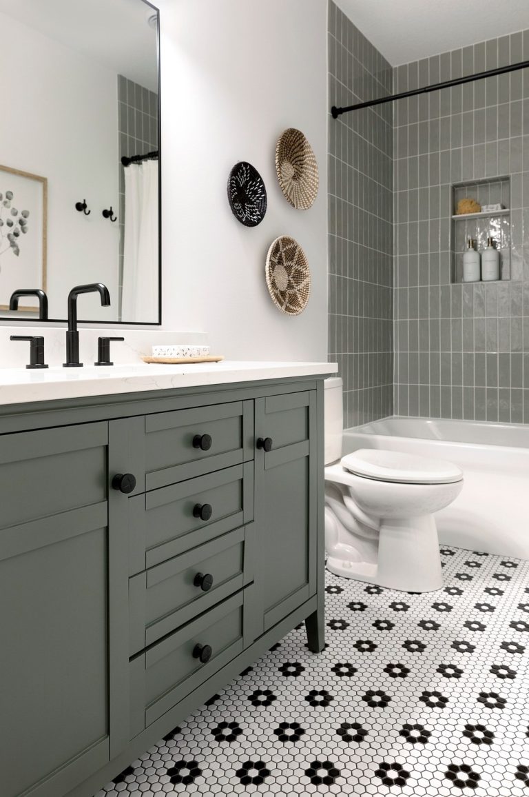 27 Bathroom Remodel Ideas for 2025: Stunning Designs for Small, Luxury ...
