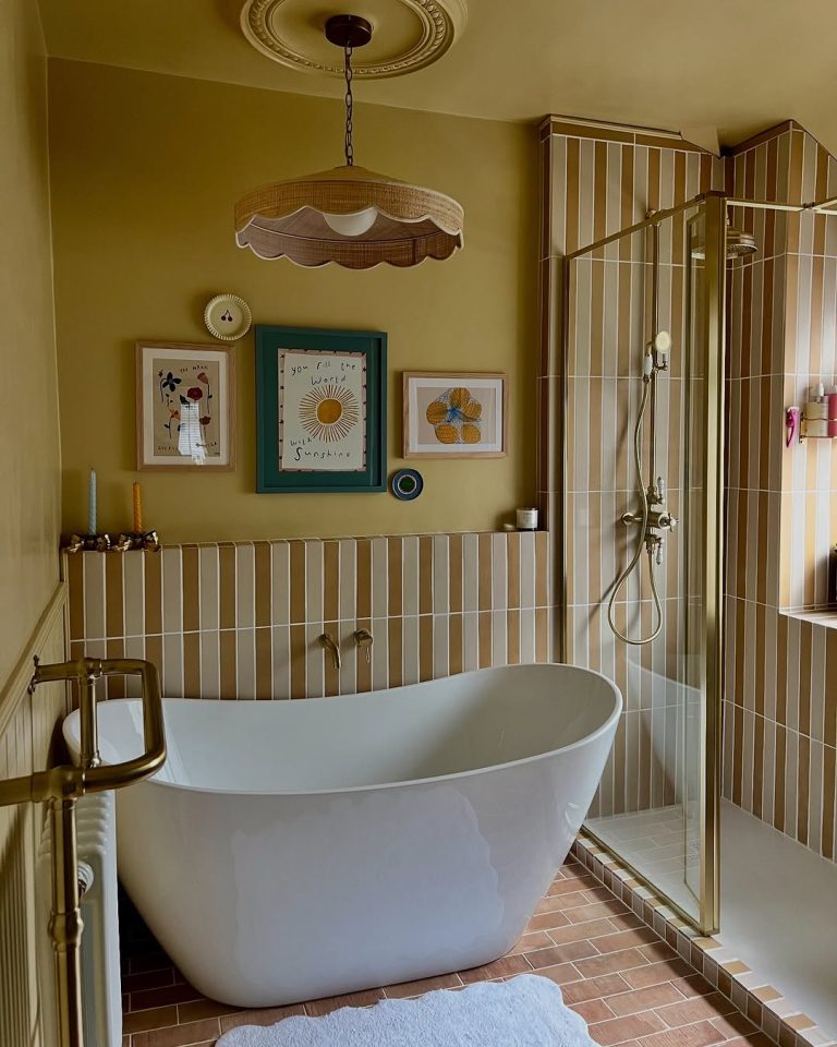 30 Bathroom Trends for 2025: The Hottest Designs, Colors & Must-Have ...