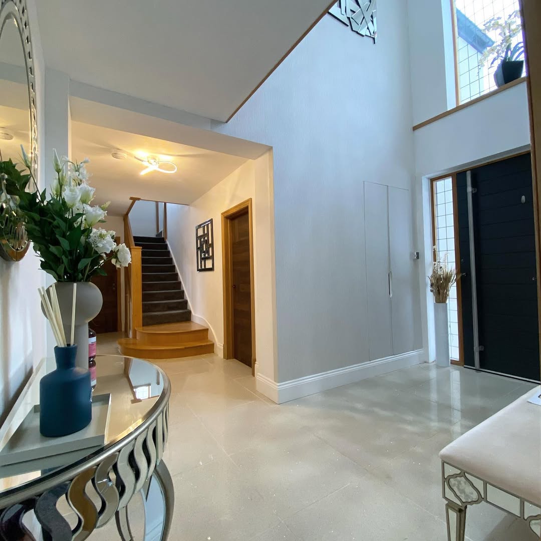 35 Entrance Hall Ideas 2025 That Blend Modern Style, Luxury Touches and ...