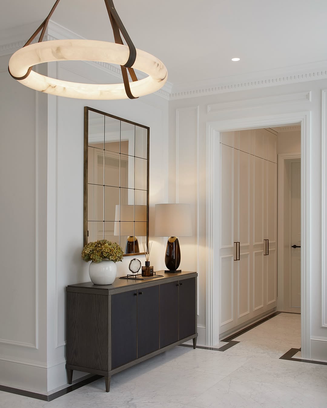 35 Entrance Hall Ideas 2025 That Blend Modern Style, Luxury Touches and ...