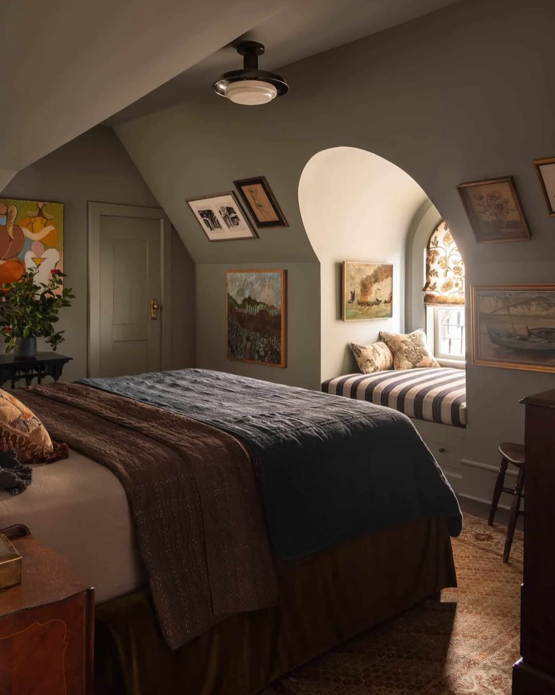 35 Bedroom Decor Designs for a Beautiful, Minimalist, and Modern Look