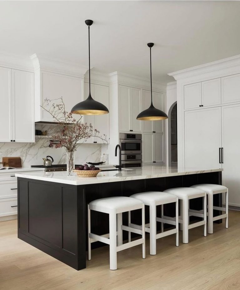 25 Black and White Kitchen Ideas 2025: Modern, Farmhouse and Minimalist ...