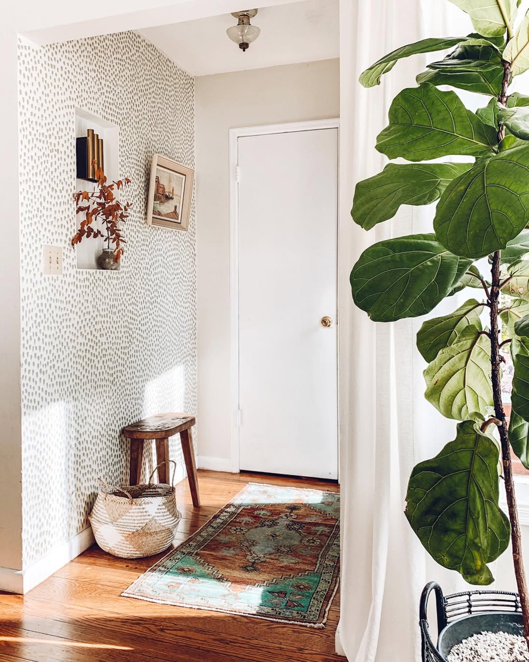 35 Small Entryway Ideas That Maximize Style and Storage in Every Corner ...