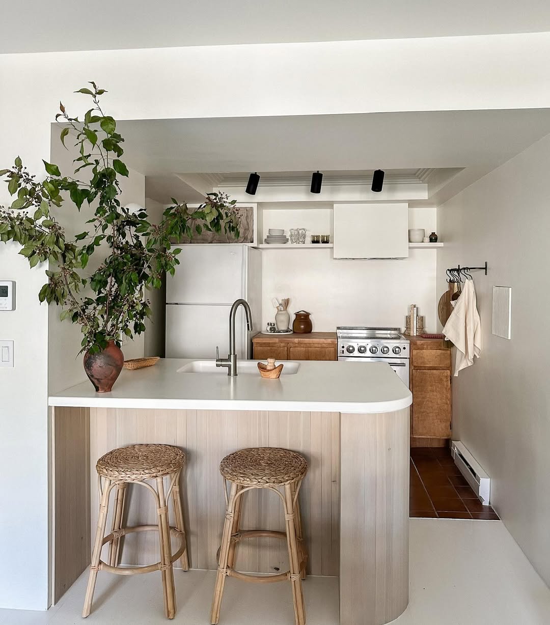 25 Tiny Kitchen Ideas 2025 That Make a Big Impact: Smart Layouts for ...