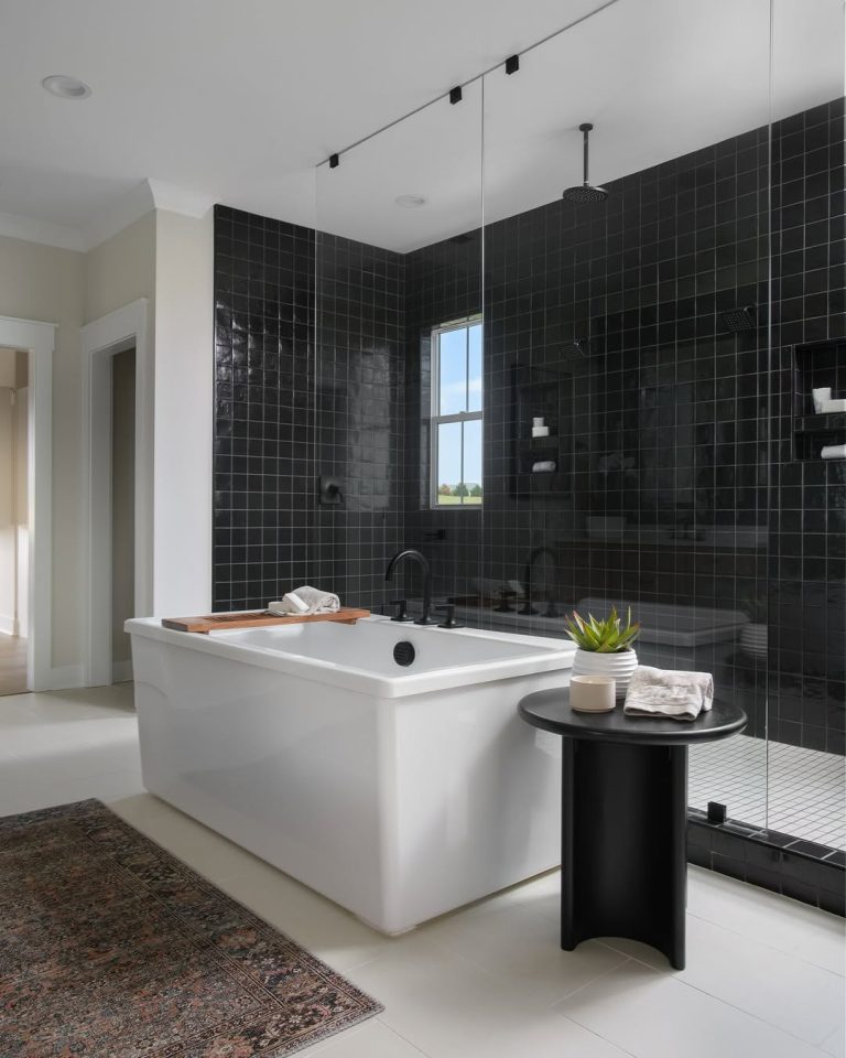 25 Master Bathrooms Luxury 2025: Stunning Designs for a Modern, Elegant ...