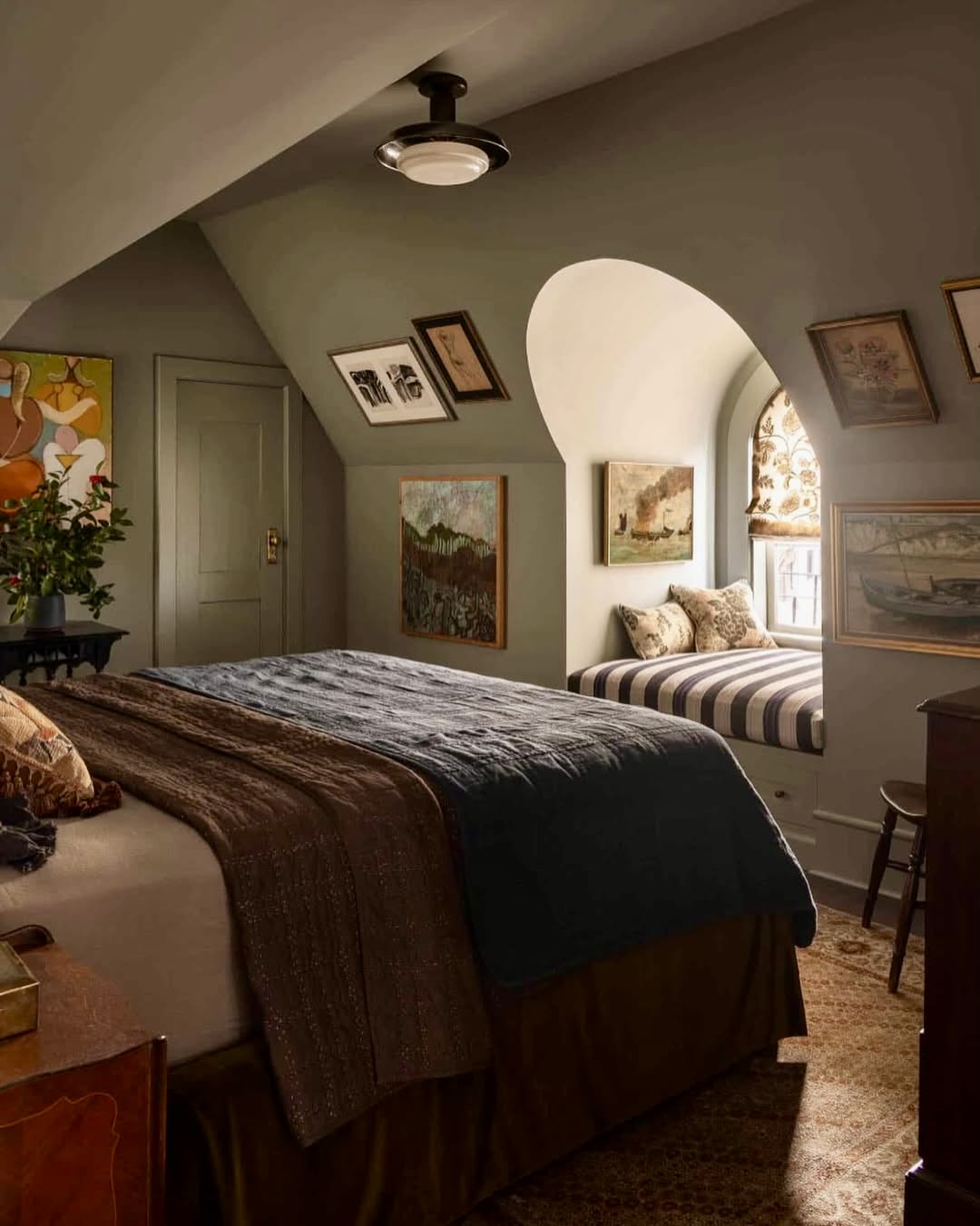 30 Bedroom Ideas for Small Rooms 2025 That Are Cozy, Stylish and Space ...