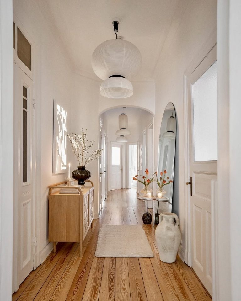 25 Modern Entryway Ideas for 2025 That Will Instantly Elevate Your Home ...