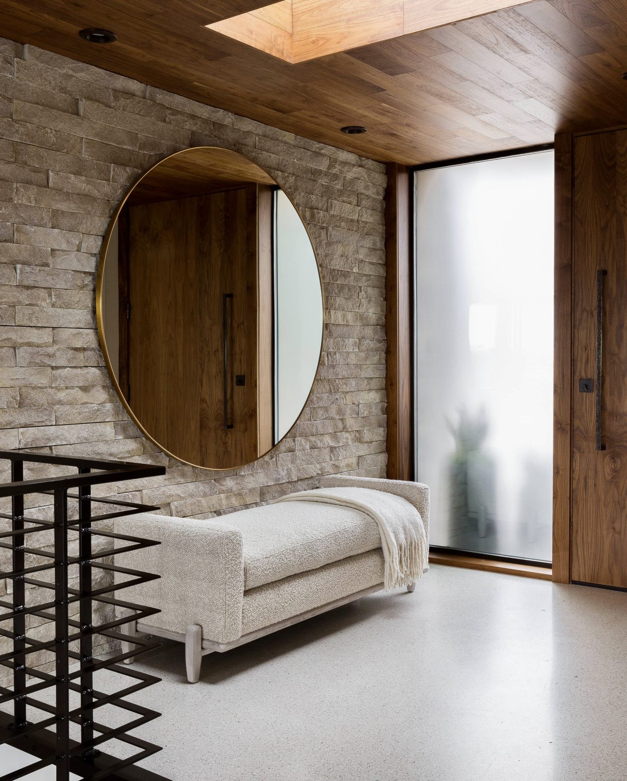 25 Modern Entryway Ideas for 2025 That Will Instantly Elevate Your Home ...