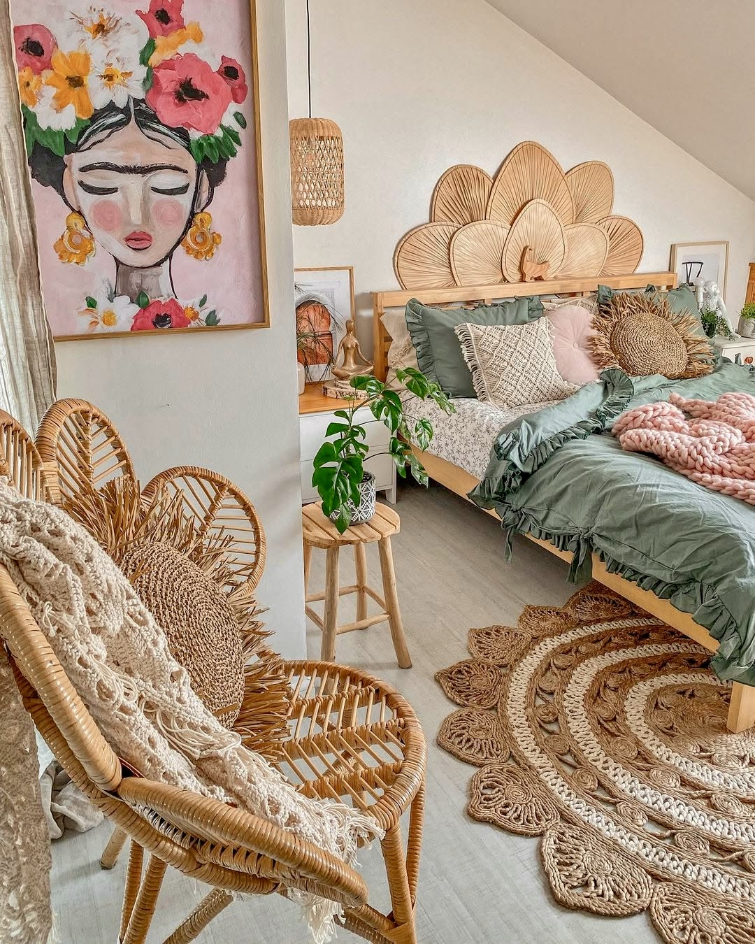 29 Bedroom Wall Decor Ideas That Will Instantly Elevate Your Space with ...