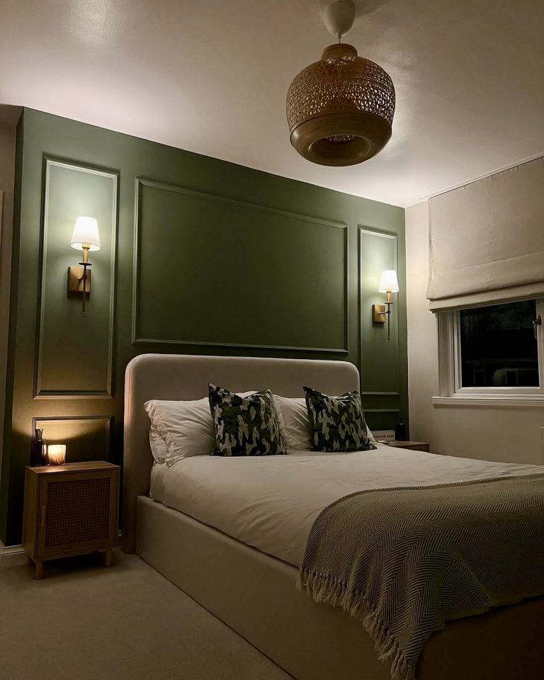 Picture of 35 Master Bedroom Ideas for 2025: Decor Cozy Relaxing, Accent Walls and ...
