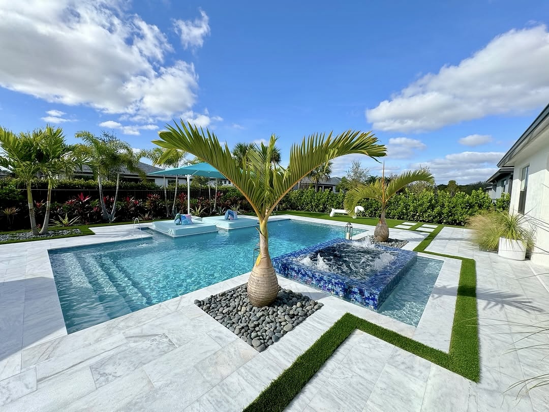 30 Pool Designs 2025 That Will Instantly Elevate Your Backyard Into a ...