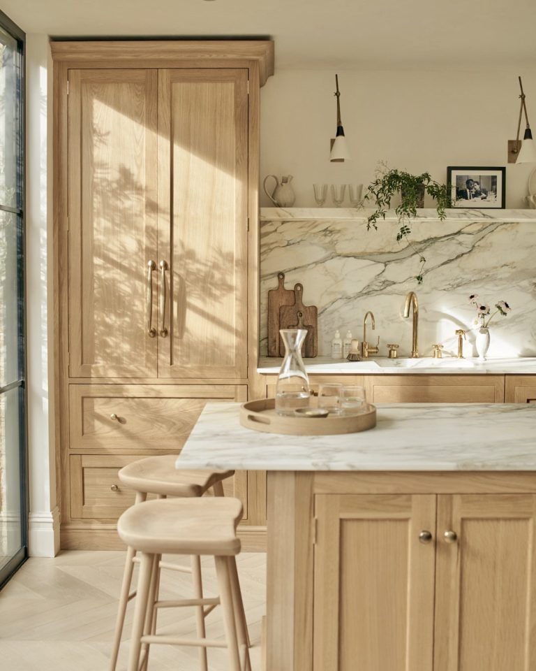 35 Oak Kitchen Ideas That Blend Timeless Wood With Modern Charm ...