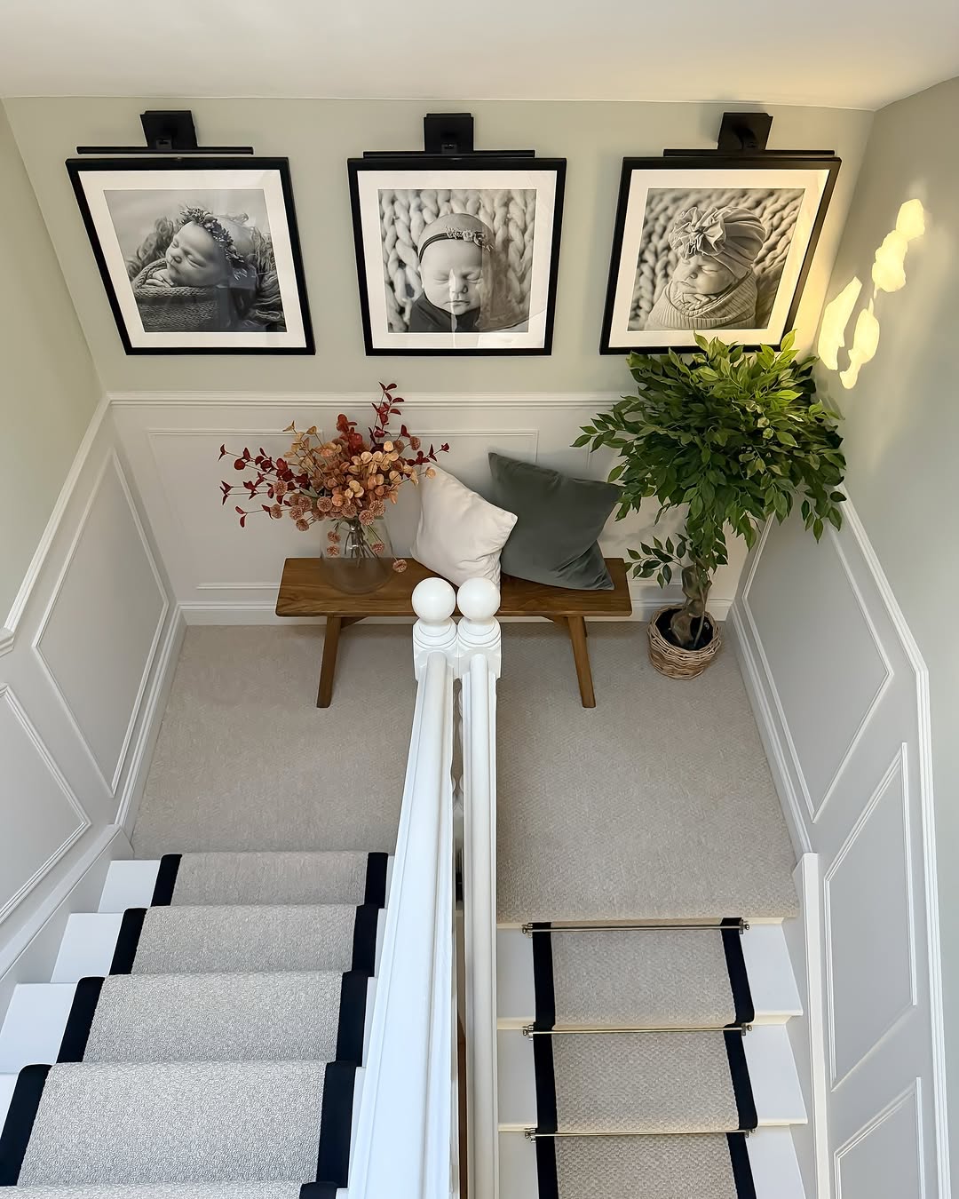 25 Upstairs Hallway Ideas 2025 That Turn Blank Landings Into Stylish ...